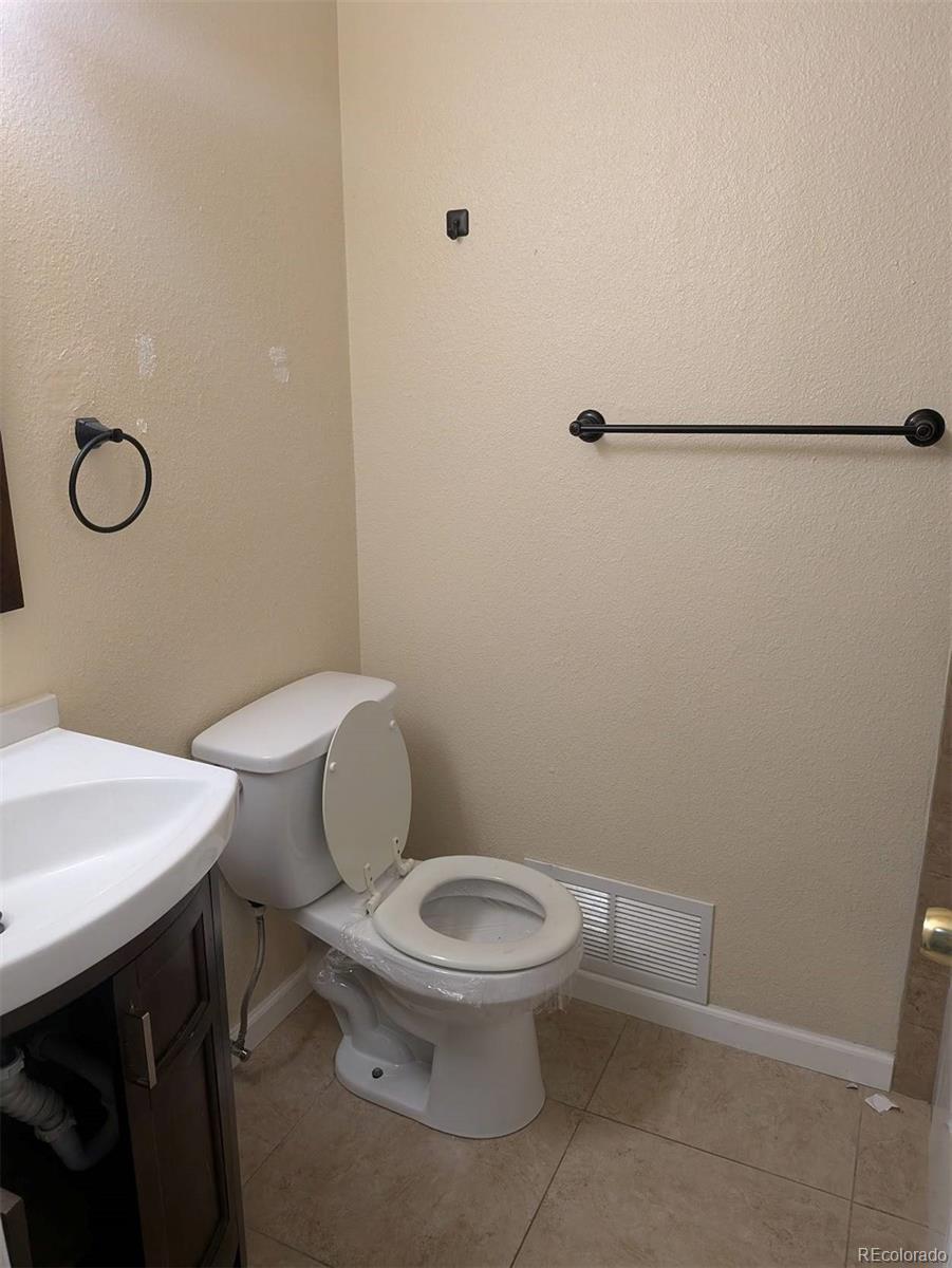 MLS Image #9 for 15703 e 13th place,aurora, Colorado
