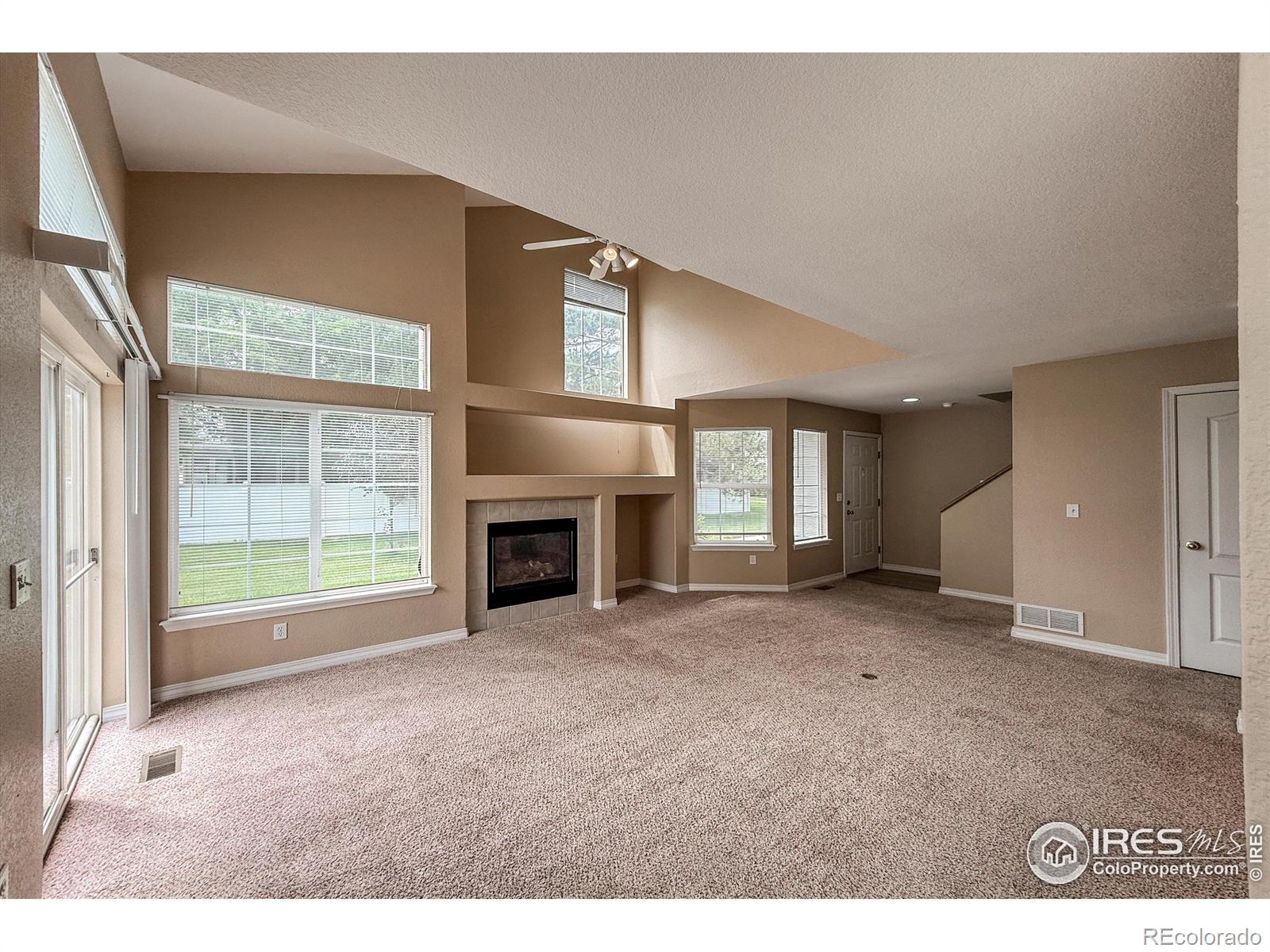 MLS Image #4 for 1419  red mountain drive,longmont, Colorado