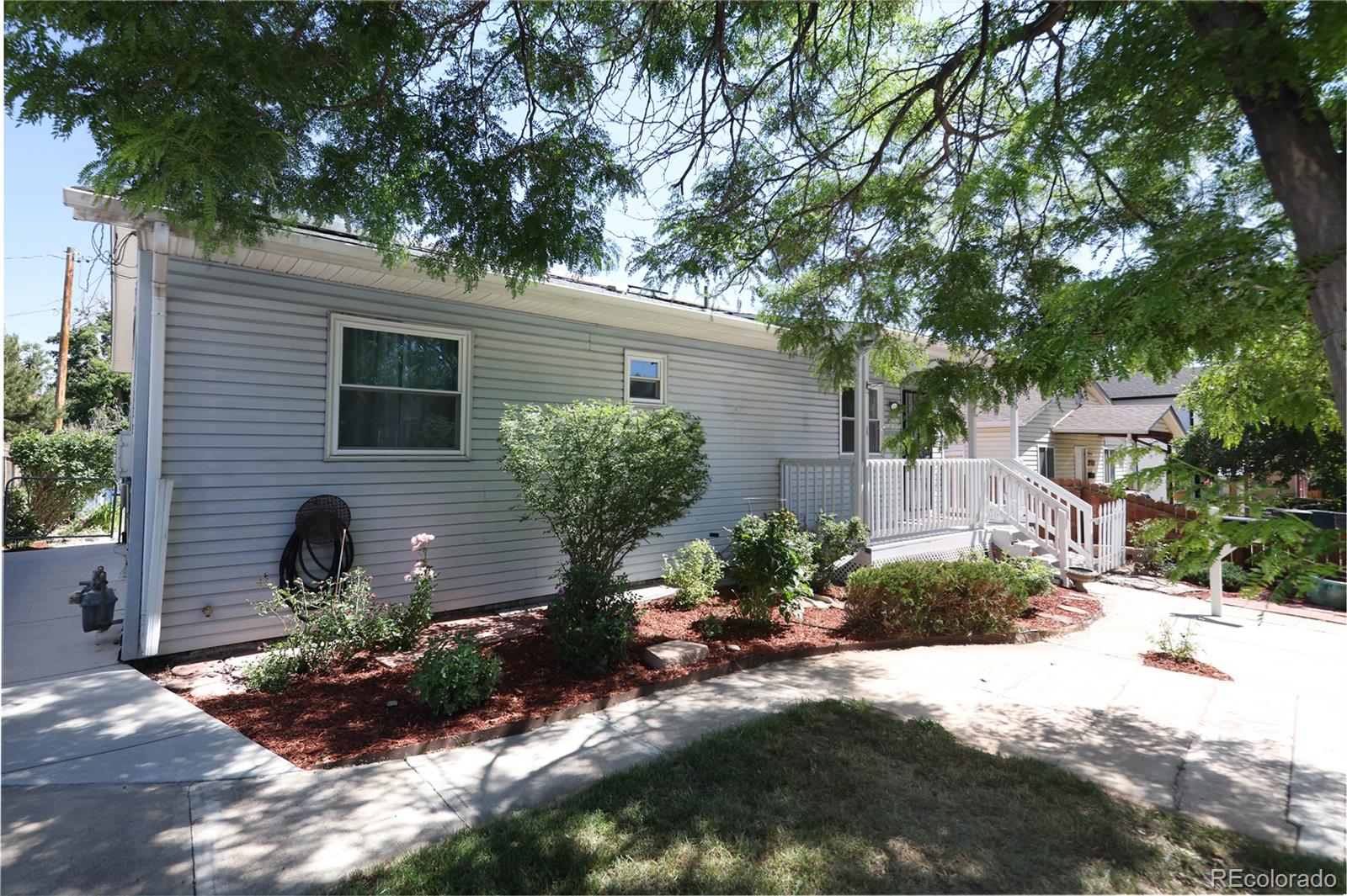 CMA Image for 1455 W Alaska Place,Denver, Colorado
