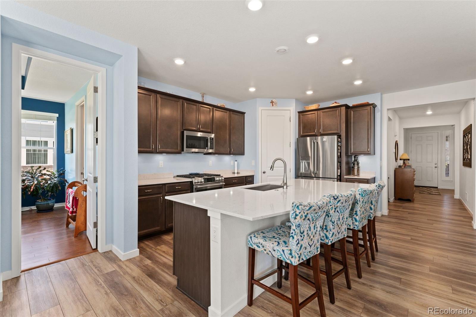 MLS Image #8 for 872 s flat rock way,aurora, Colorado