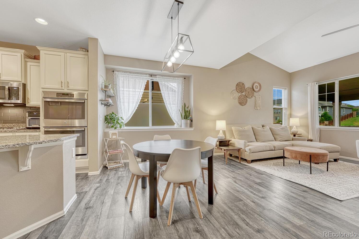 MLS Image #11 for 22583 e union circle,aurora, Colorado