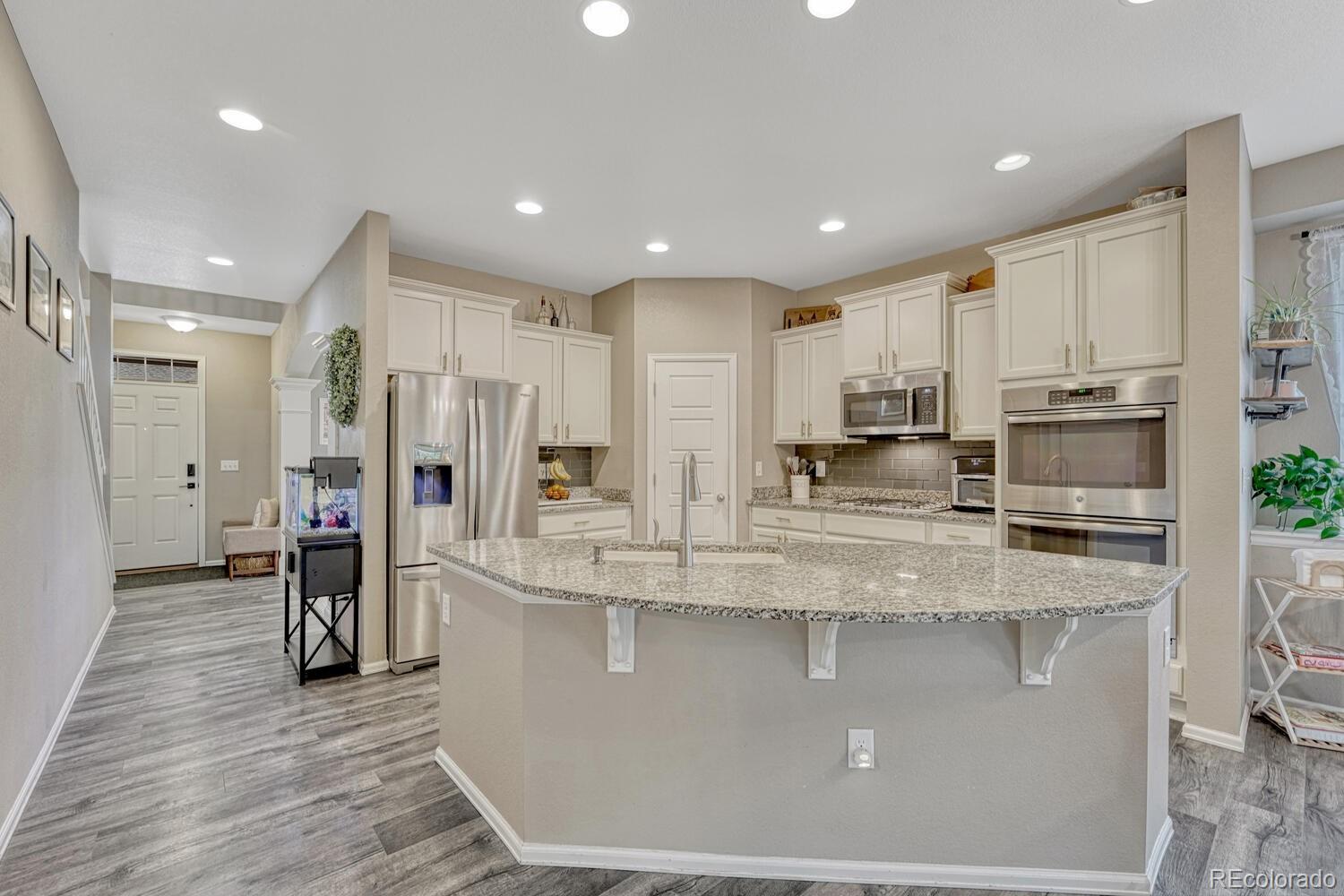 MLS Image #5 for 22583 e union circle,aurora, Colorado