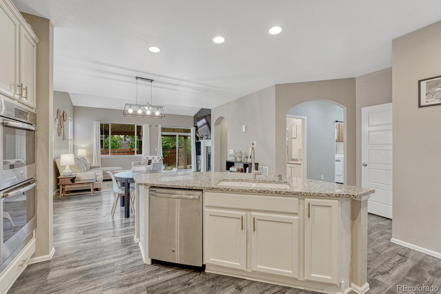 MLS Image #8 for 22583 e union circle,aurora, Colorado