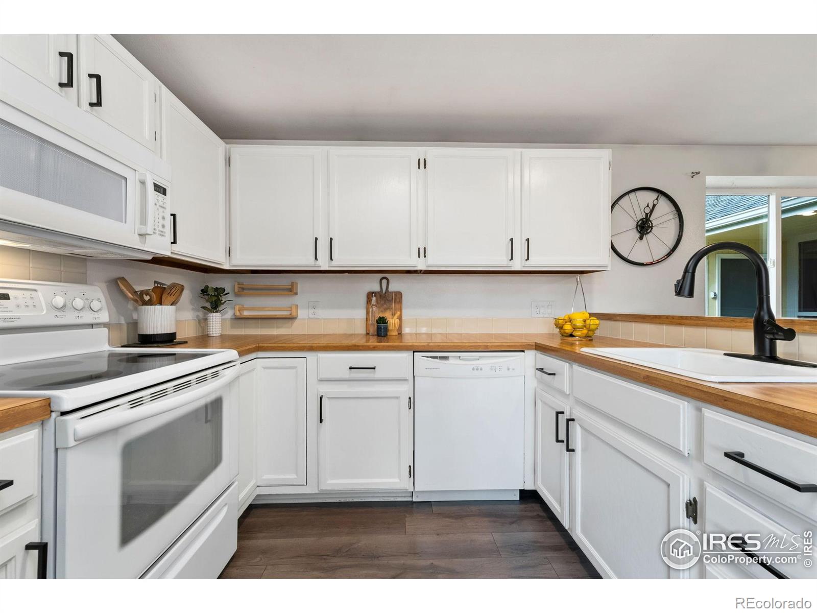 MLS Image #10 for 4533  seaway circle,fort collins, Colorado