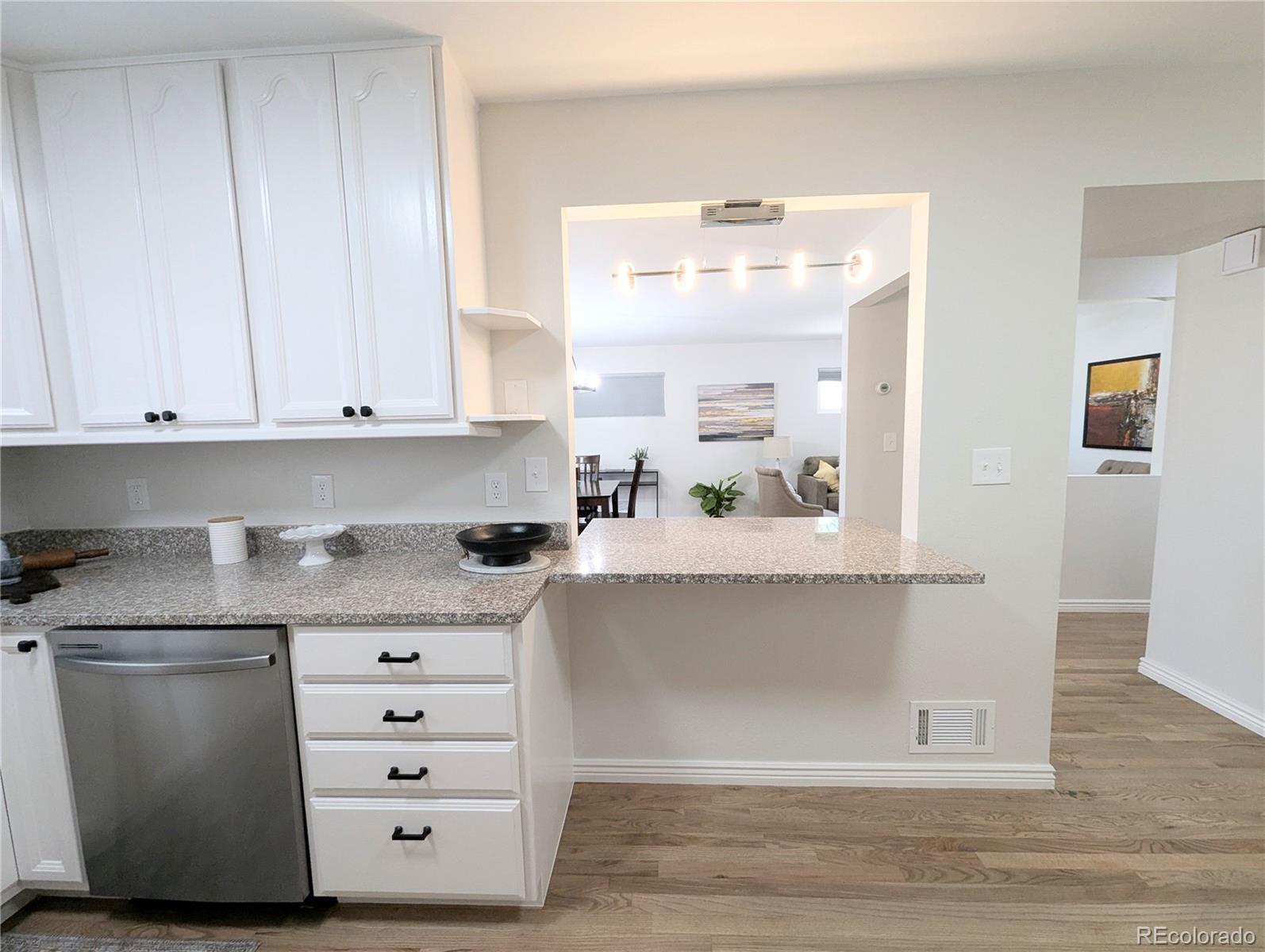 MLS Image #12 for 420 e 104th place,northglenn, Colorado