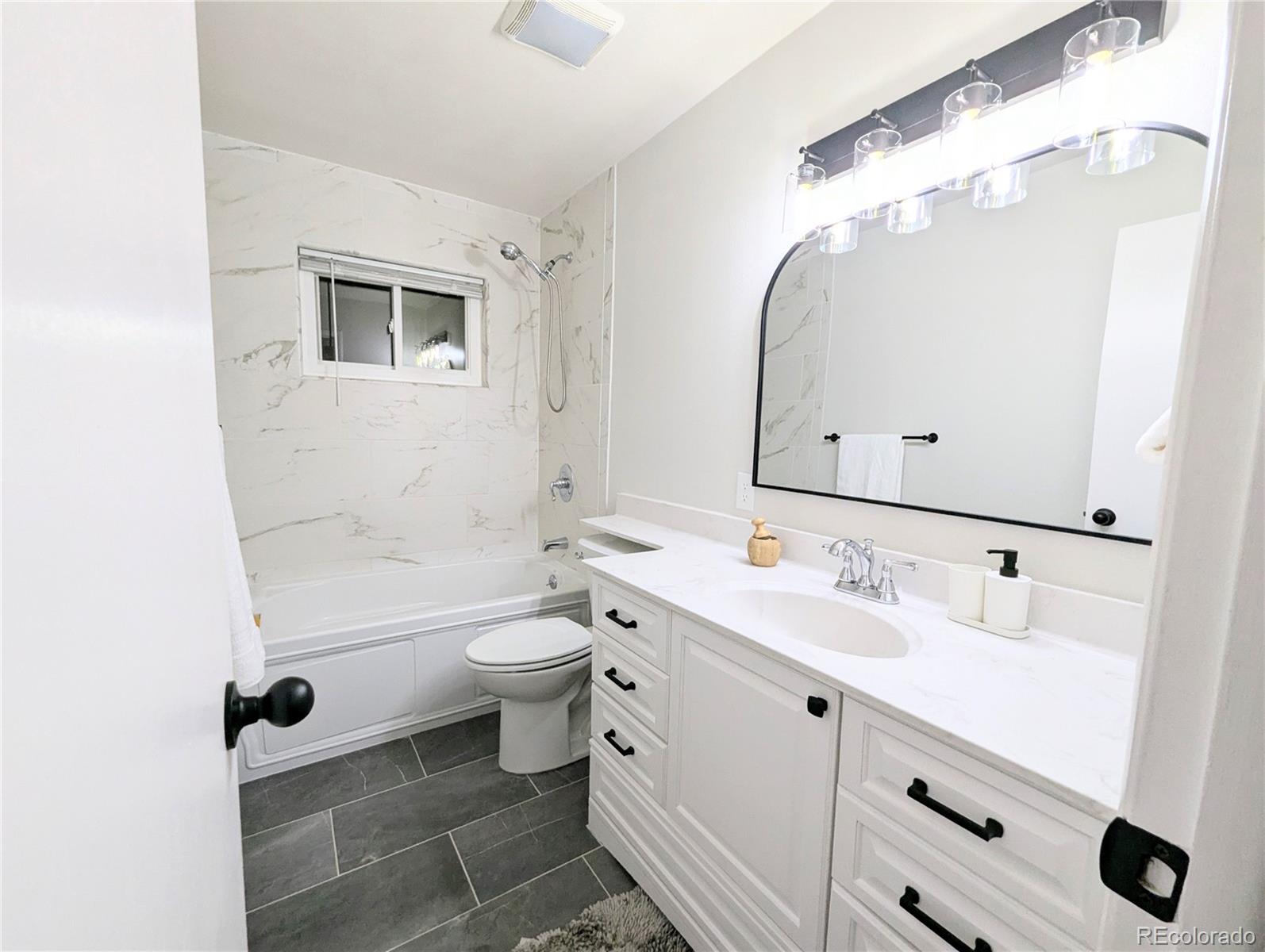 MLS Image #15 for 420 e 104th place,northglenn, Colorado