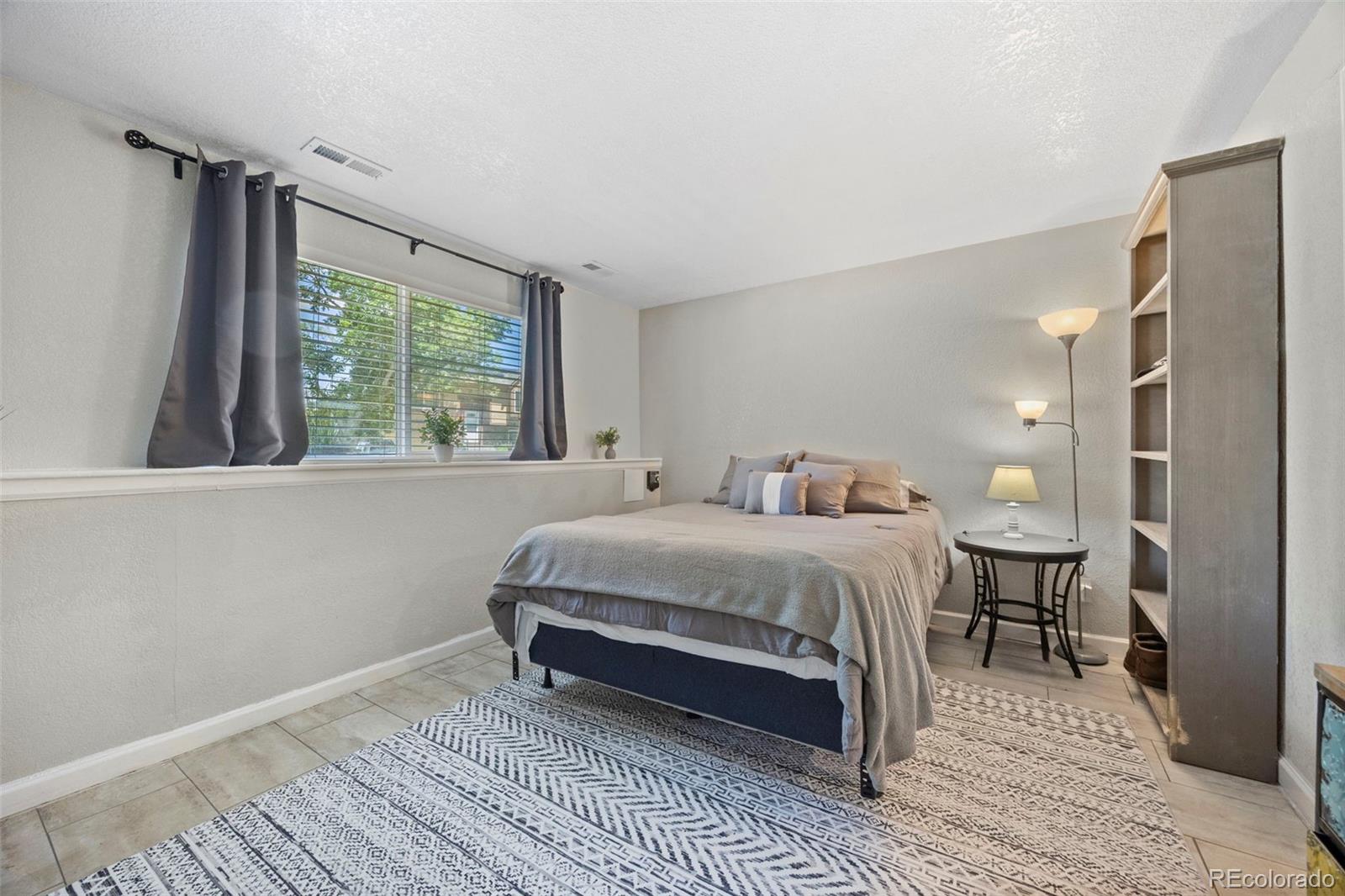 MLS Image #17 for 3965 s fundy circle,aurora, Colorado