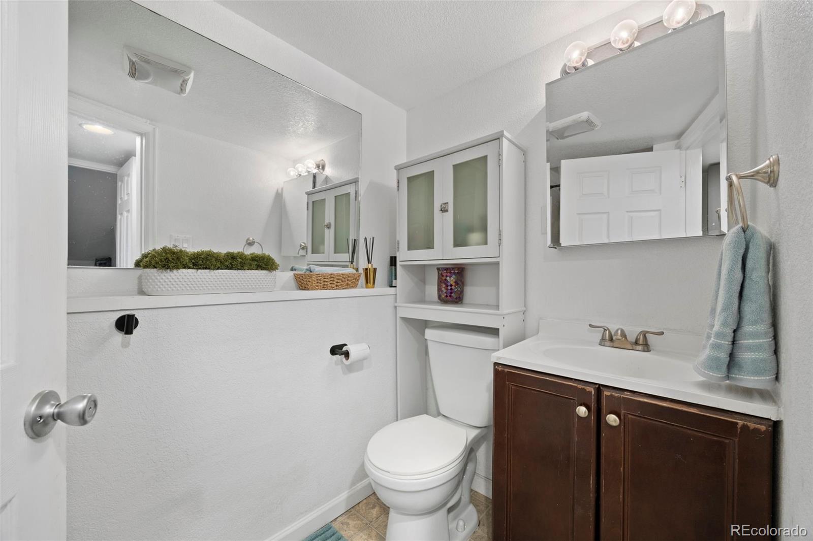 MLS Image #20 for 3965 s fundy circle,aurora, Colorado