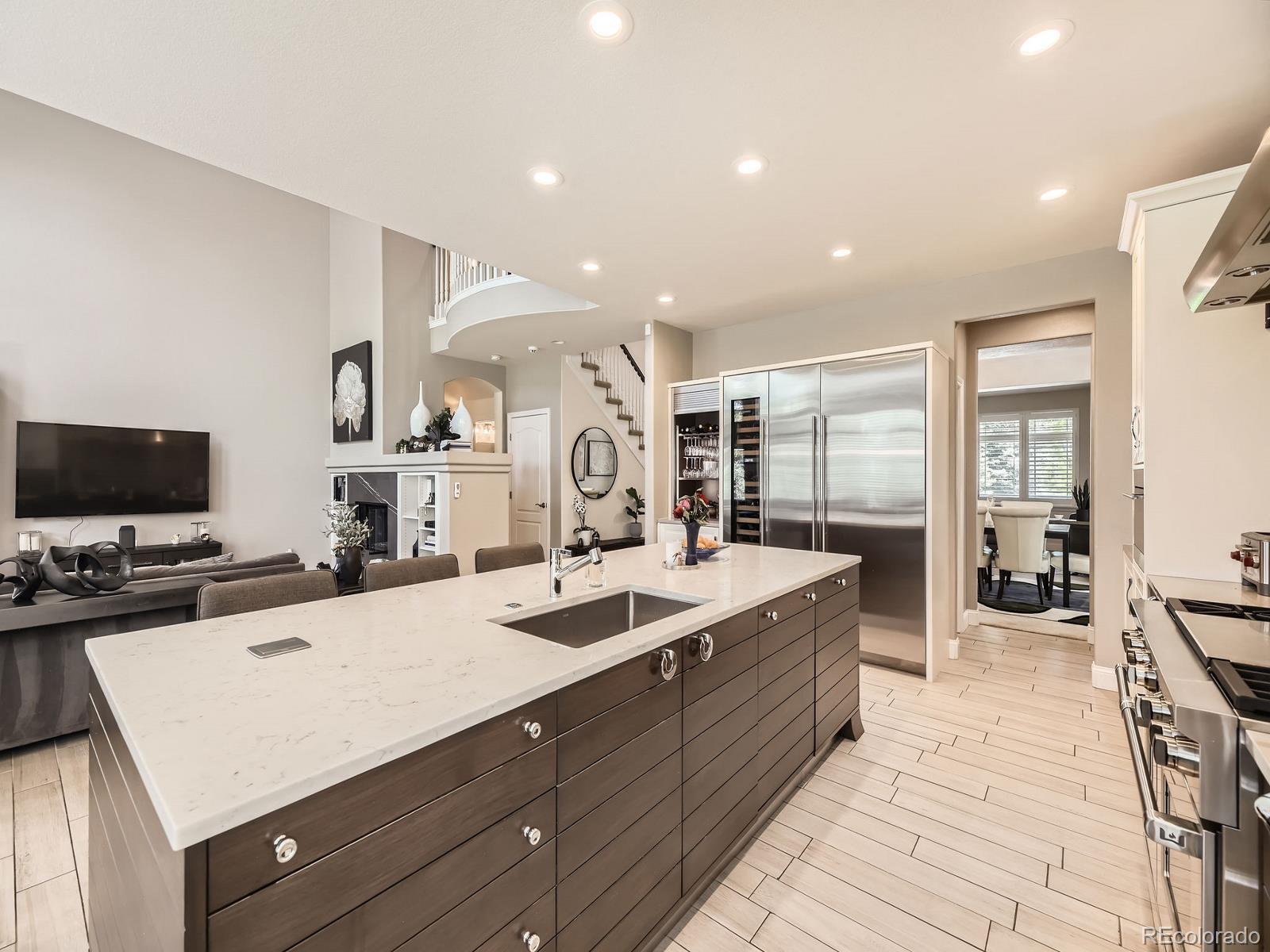 MLS Image #5 for 7053 s shawnee street,aurora, Colorado