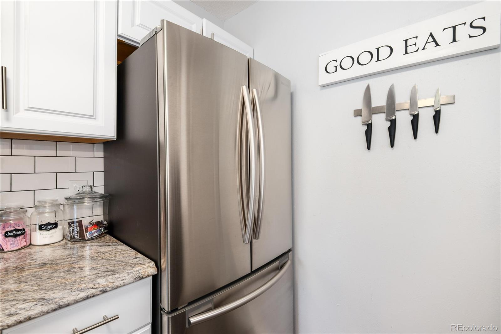 MLS Image #15 for 1537 s owens street,denver, Colorado