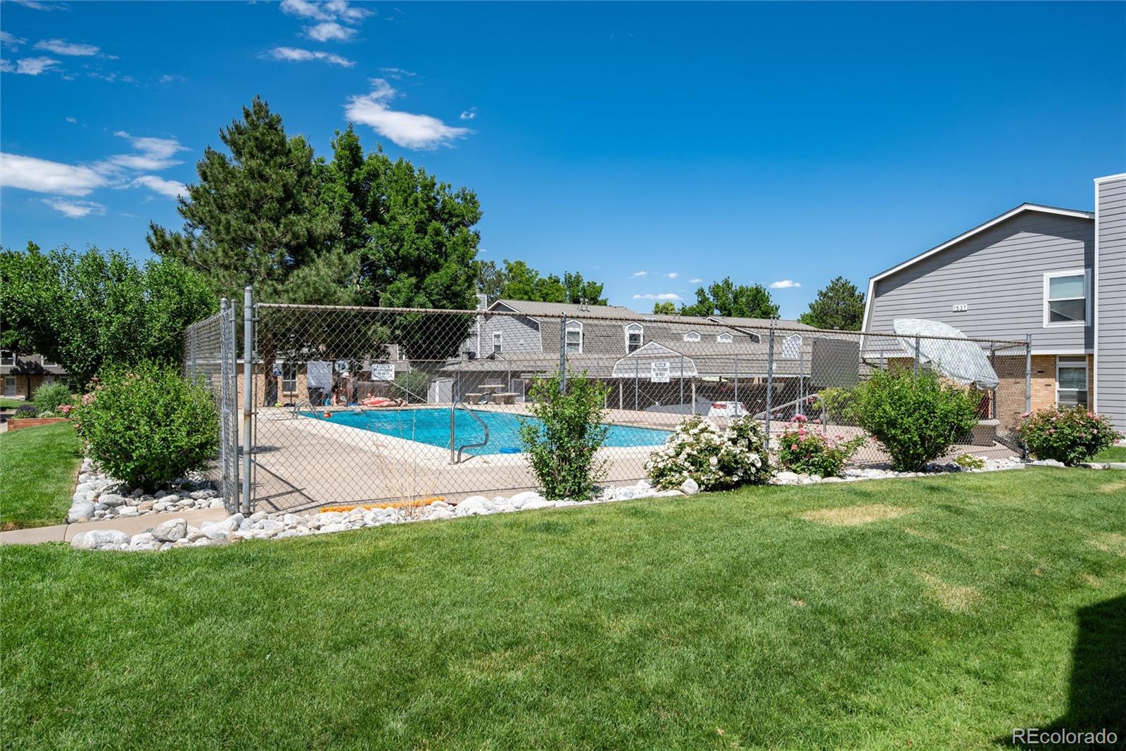MLS Image #30 for 1537 s owens street,denver, Colorado