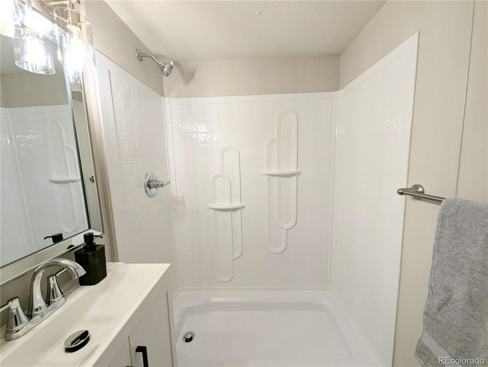MLS Image #23 for 2032  tulane street,denver, Colorado