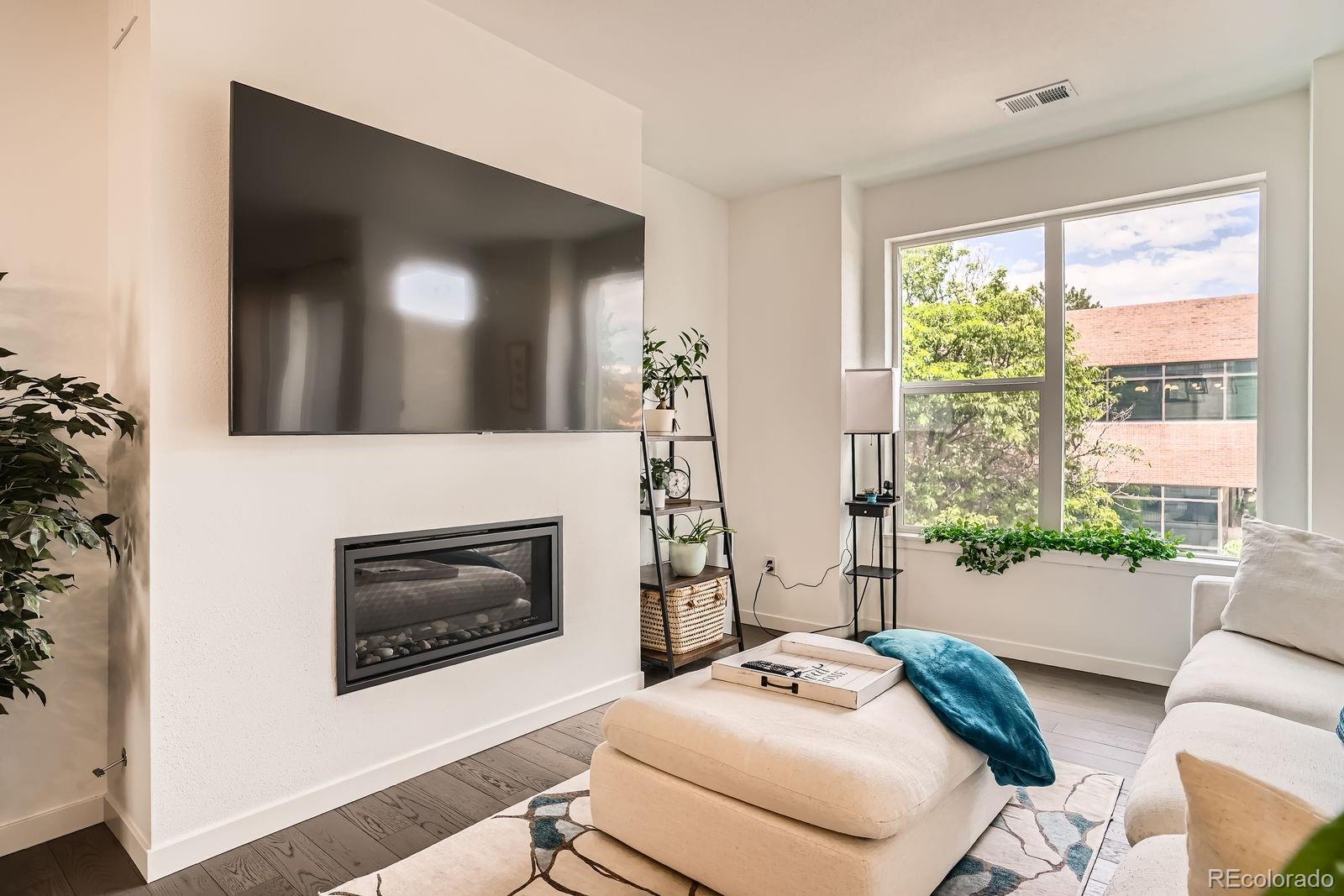 MLS Image #6 for 8711 e hampden avenue,denver, Colorado
