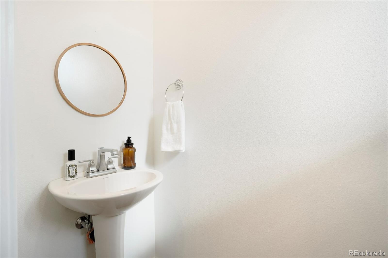 MLS Image #7 for 8711 e hampden avenue,denver, Colorado