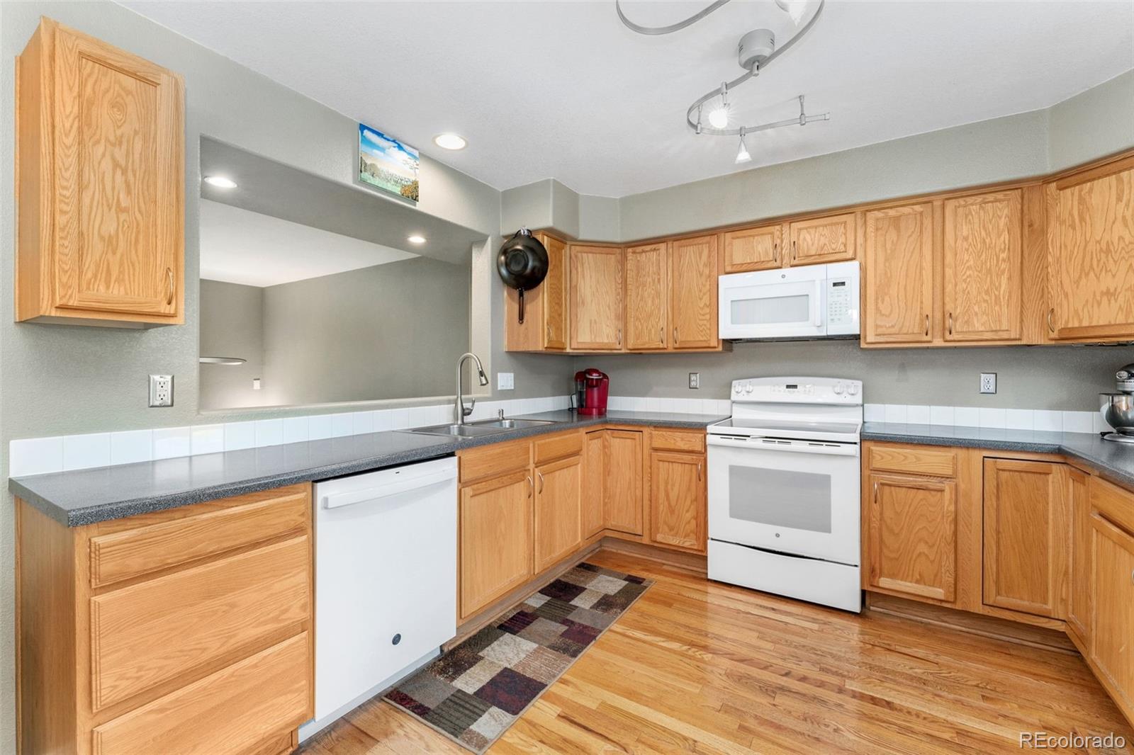 MLS Image #8 for 9503  longs peak drive,commerce city, Colorado