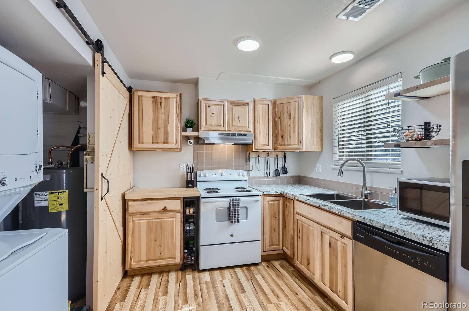 MLS Image #11 for 2204  arikaree court,loveland, Colorado
