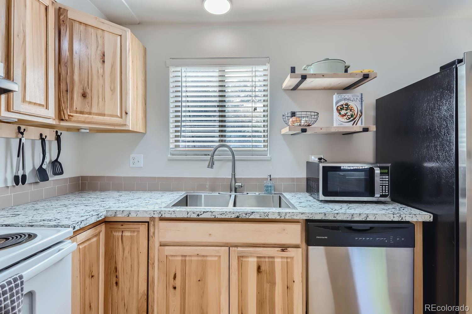 MLS Image #9 for 2204  arikaree court,loveland, Colorado