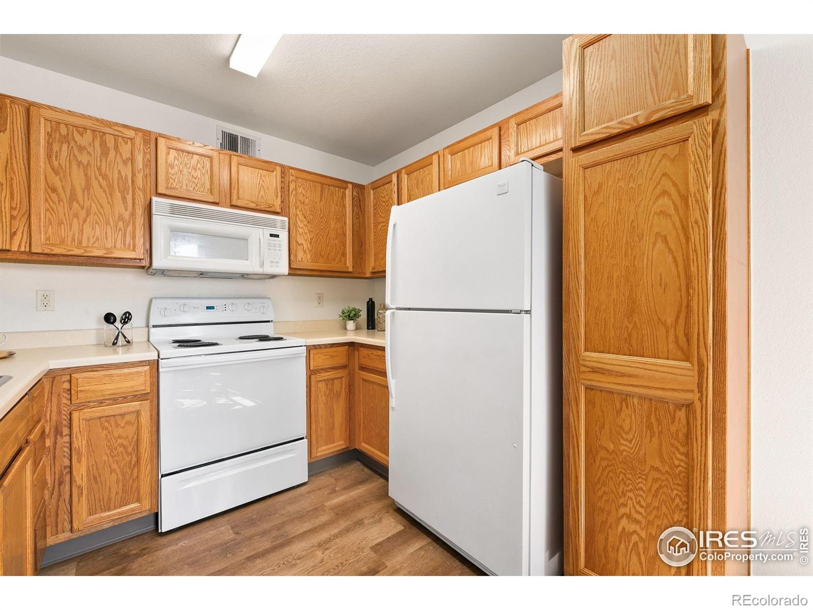 MLS Image #11 for 3002 w elizabeth street,fort collins, Colorado