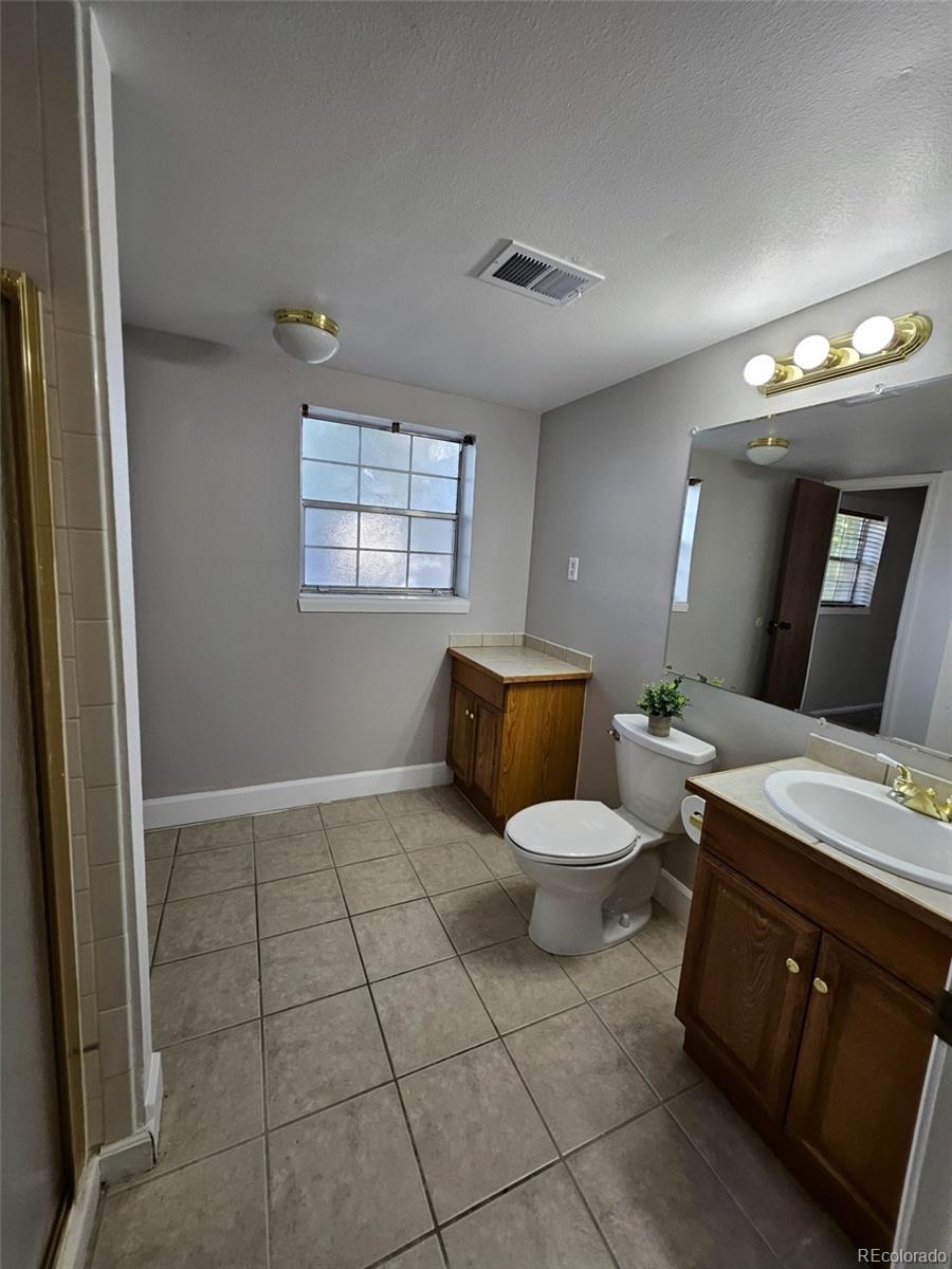 MLS Image #12 for 2034 s truckee street,aurora, Colorado