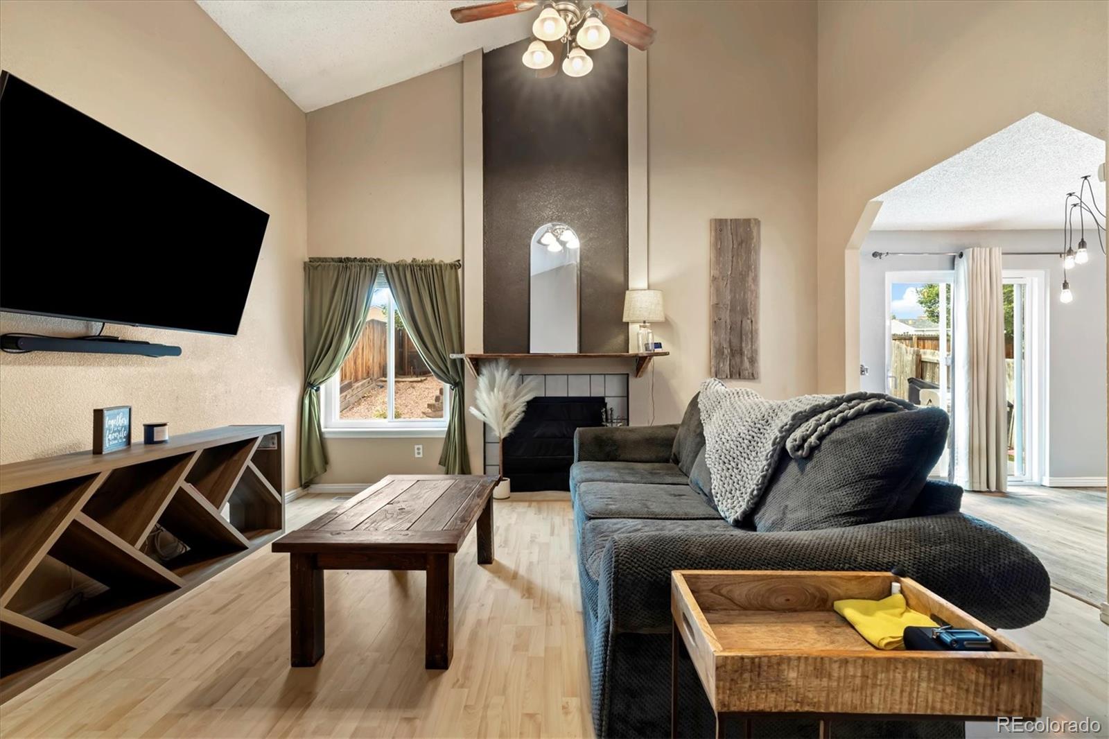 MLS Image #1 for 11376  forest drive,thornton, Colorado