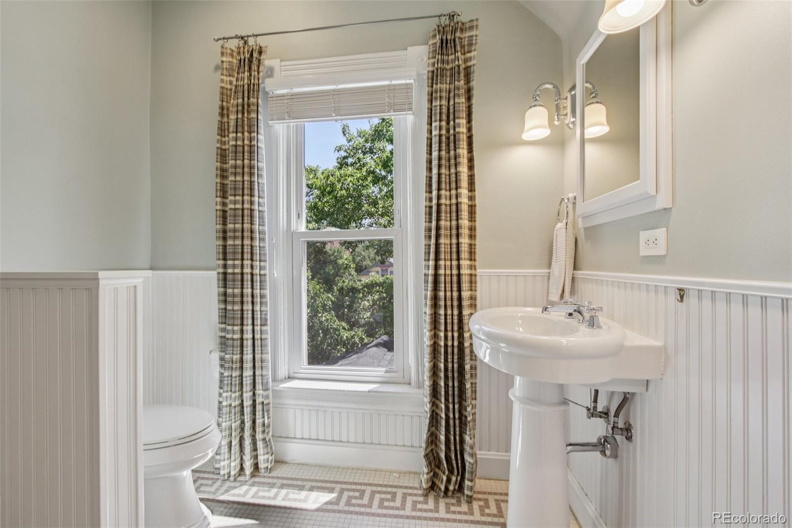 MLS Image #27 for 351  bannock street,denver, Colorado