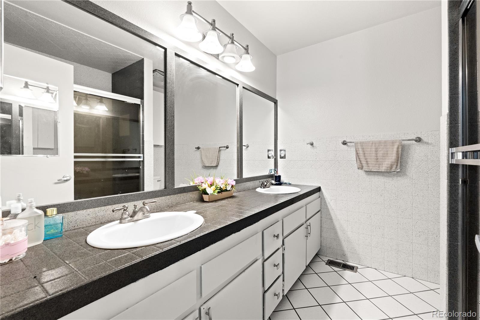 MLS Image #13 for 16673 e kent drive,aurora, Colorado