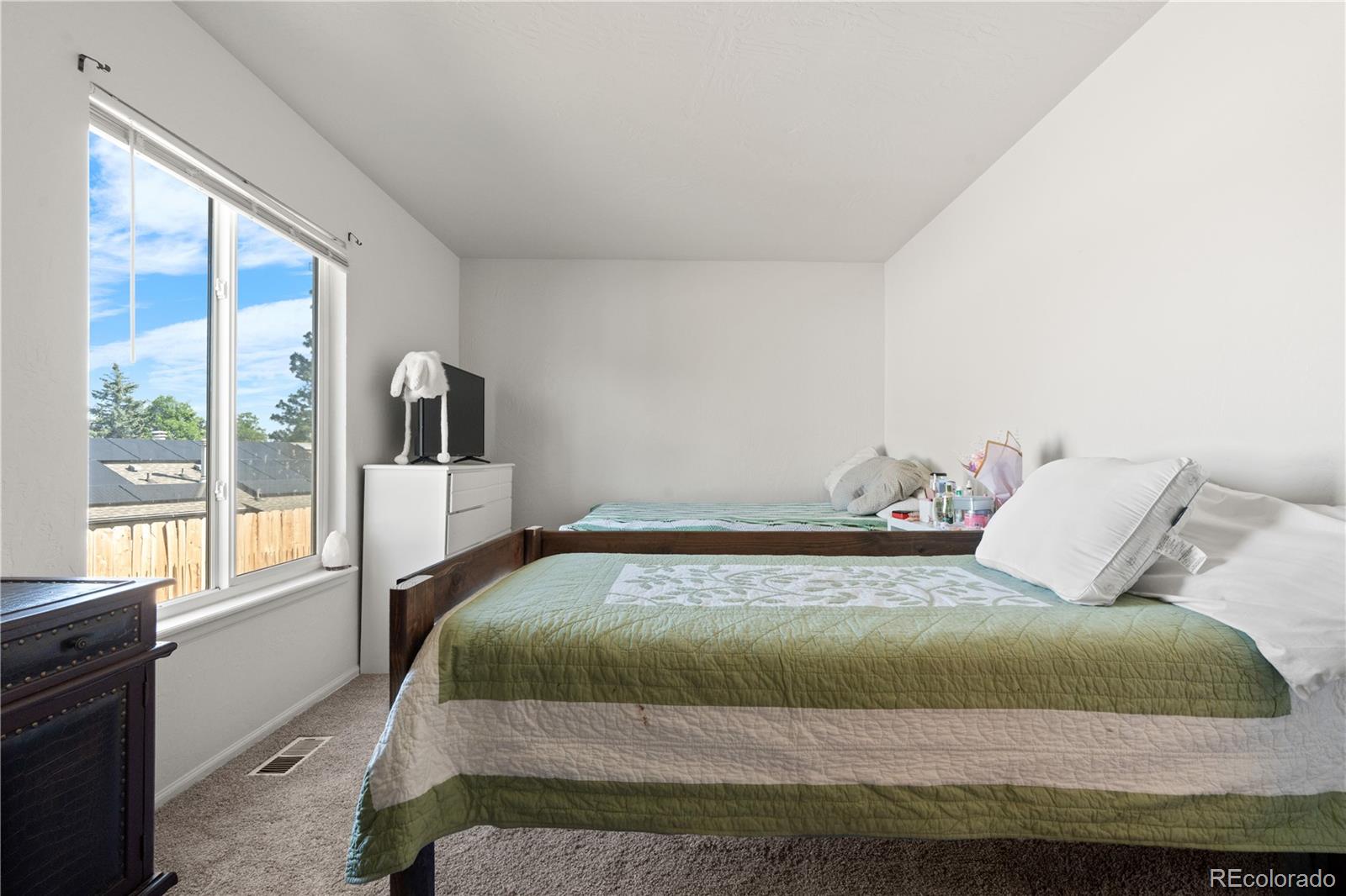 MLS Image #14 for 16673 e kent drive,aurora, Colorado
