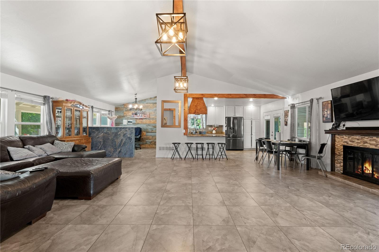 MLS Image #4 for 16673 e kent drive,aurora, Colorado