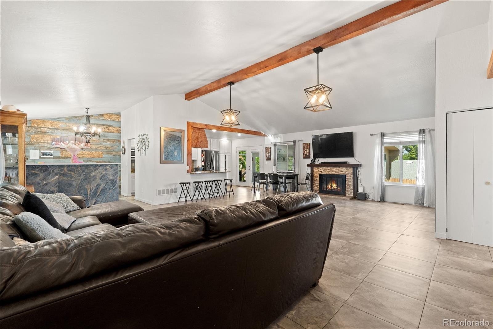 MLS Image #5 for 16673 e kent drive,aurora, Colorado