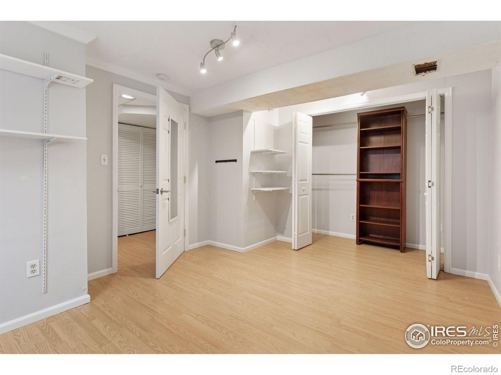 MLS Image #25 for 515 w fir way,louisville, Colorado