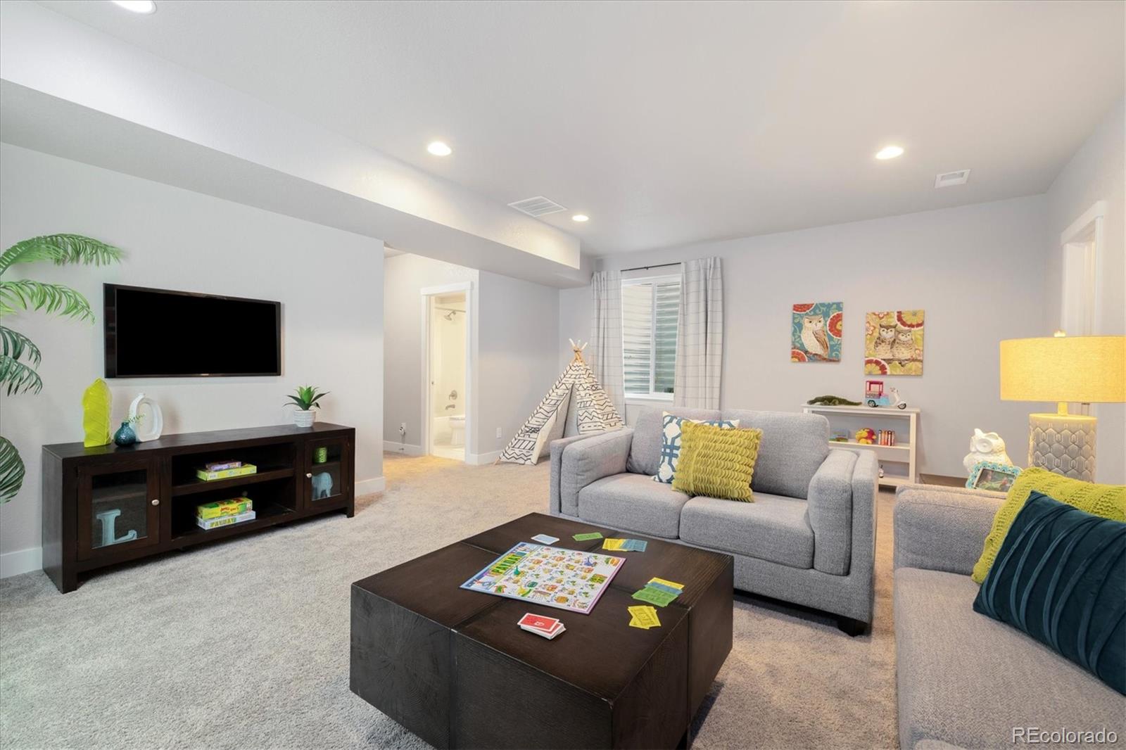 MLS Image #27 for 9861 e 59th drive,denver, Colorado
