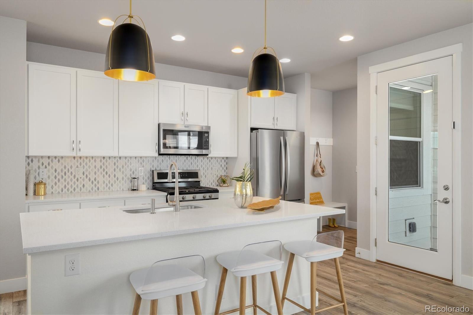 MLS Image #7 for 9861 e 59th drive,denver, Colorado