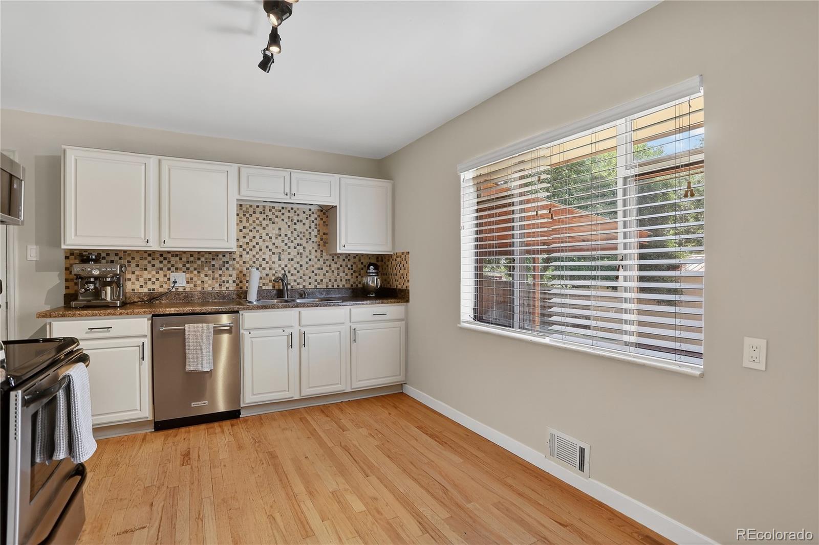 MLS Image #14 for 3760 w dartmouth avenue,denver, Colorado