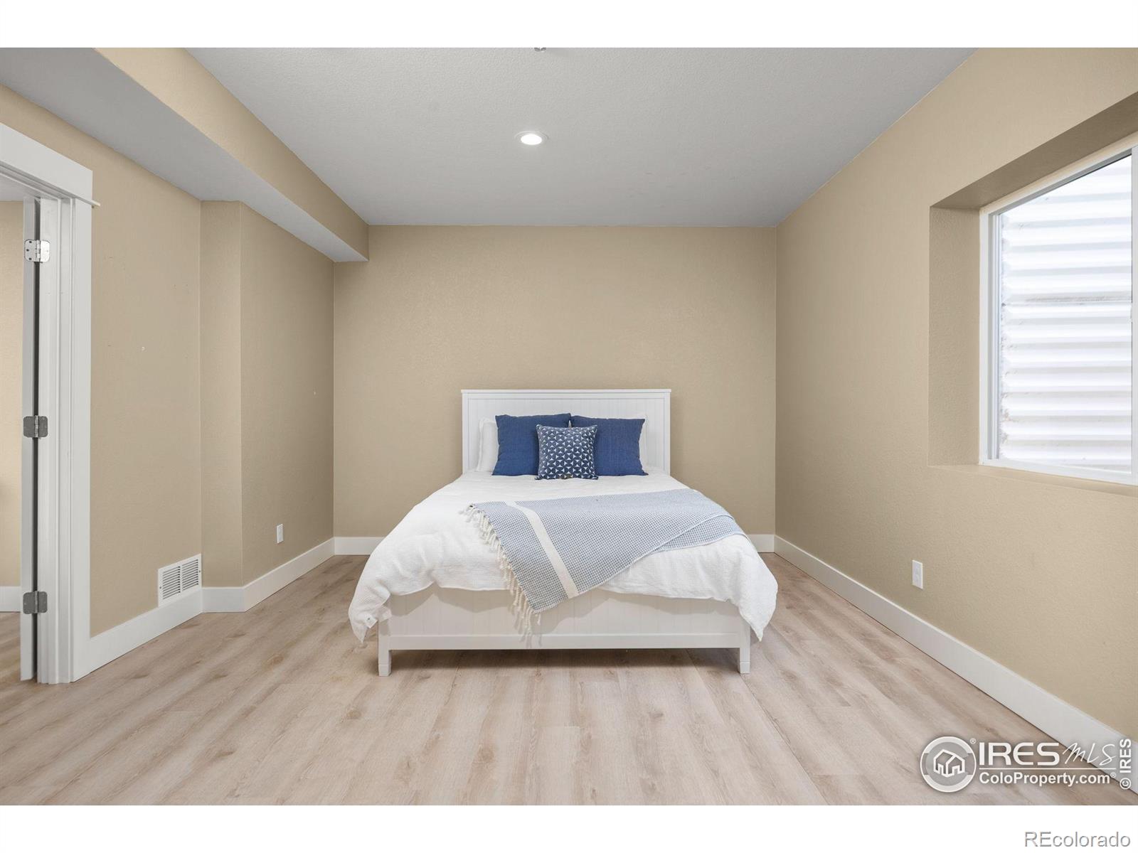 MLS Image #20 for 2009  kerry hill drive,fort collins, Colorado