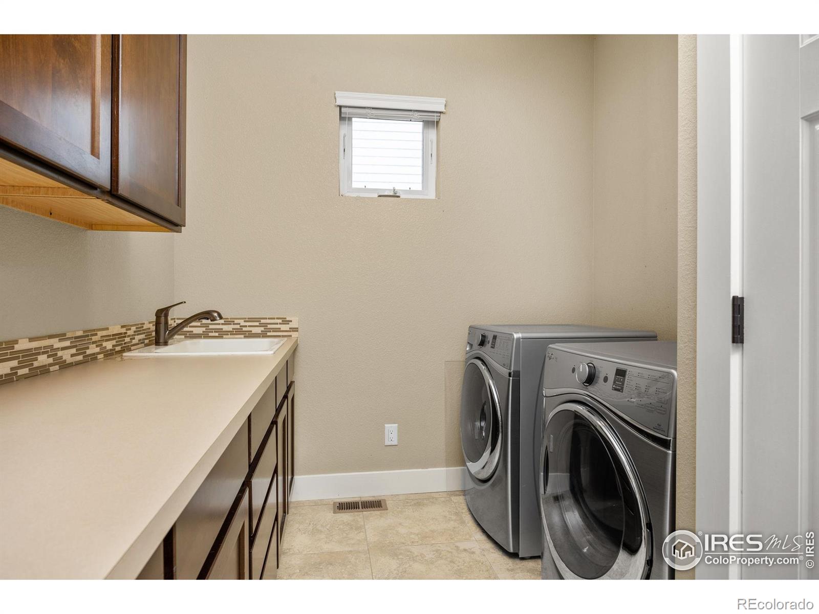 MLS Image #26 for 2009  kerry hill drive,fort collins, Colorado