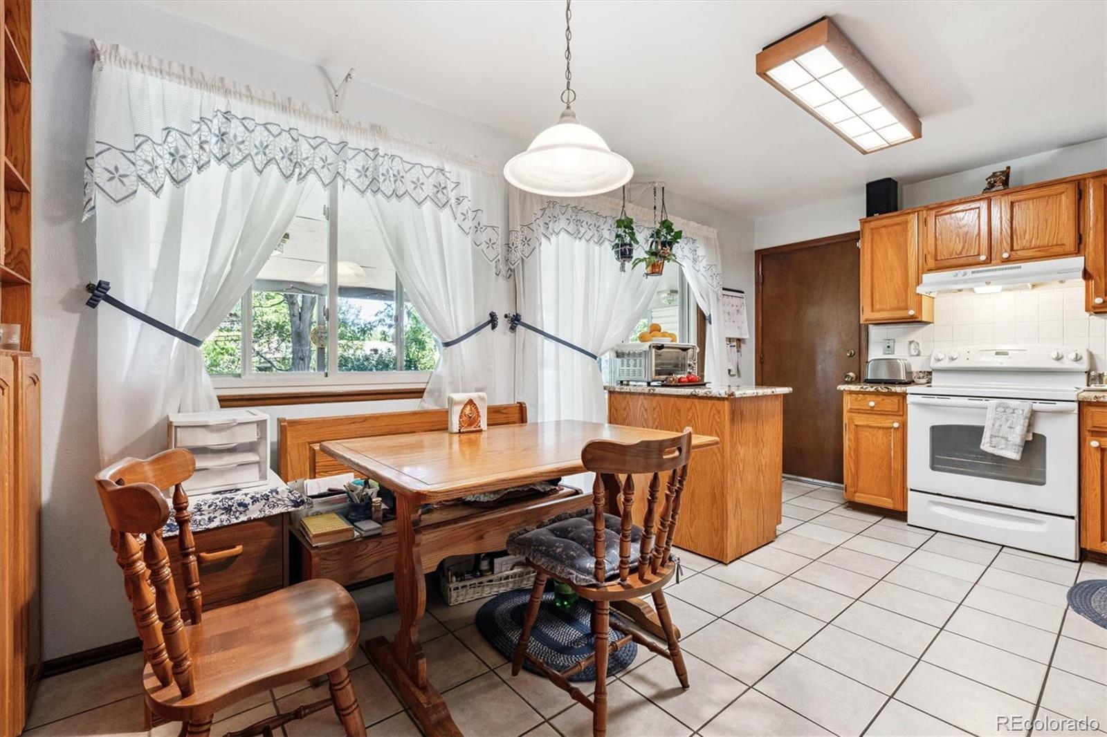 MLS Image #3 for 2516 s cimarron street,aurora, Colorado