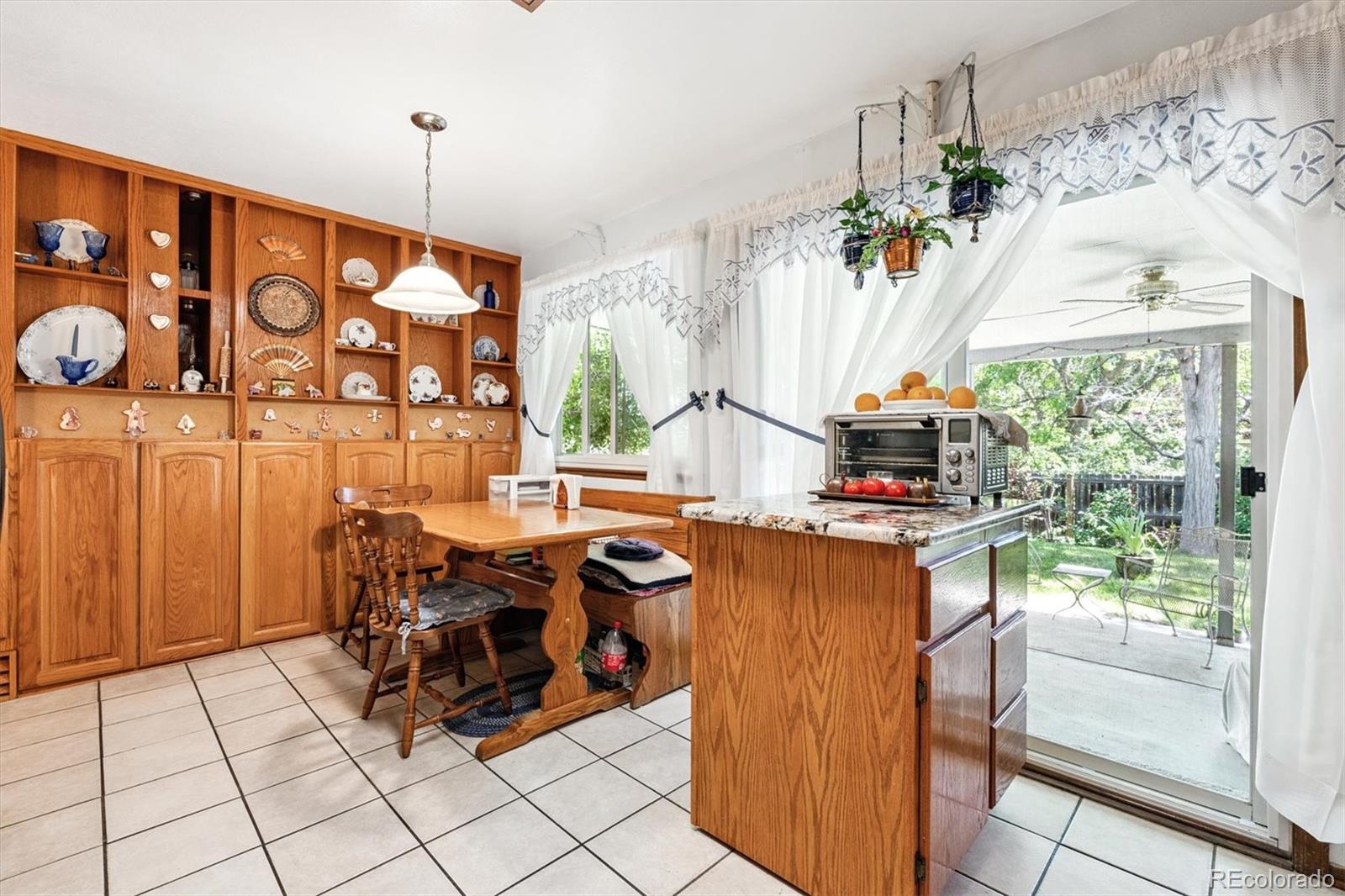 MLS Image #5 for 2516 s cimarron street,aurora, Colorado