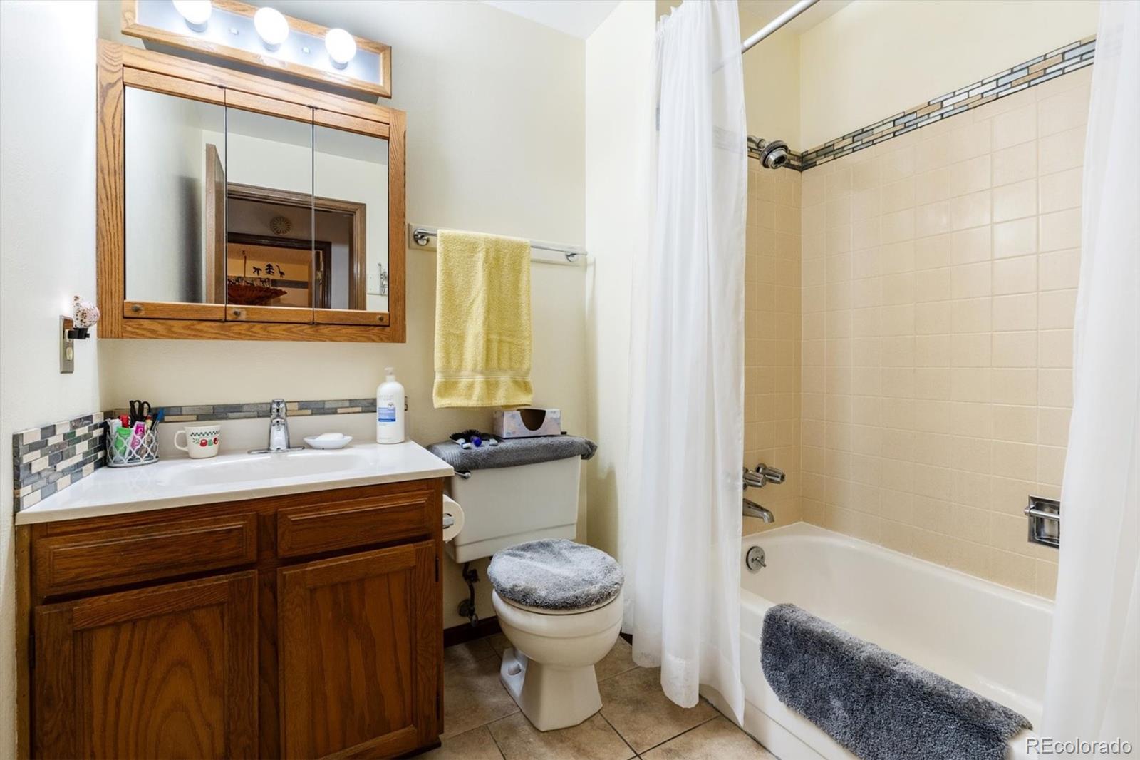 MLS Image #6 for 2516 s cimarron street,aurora, Colorado