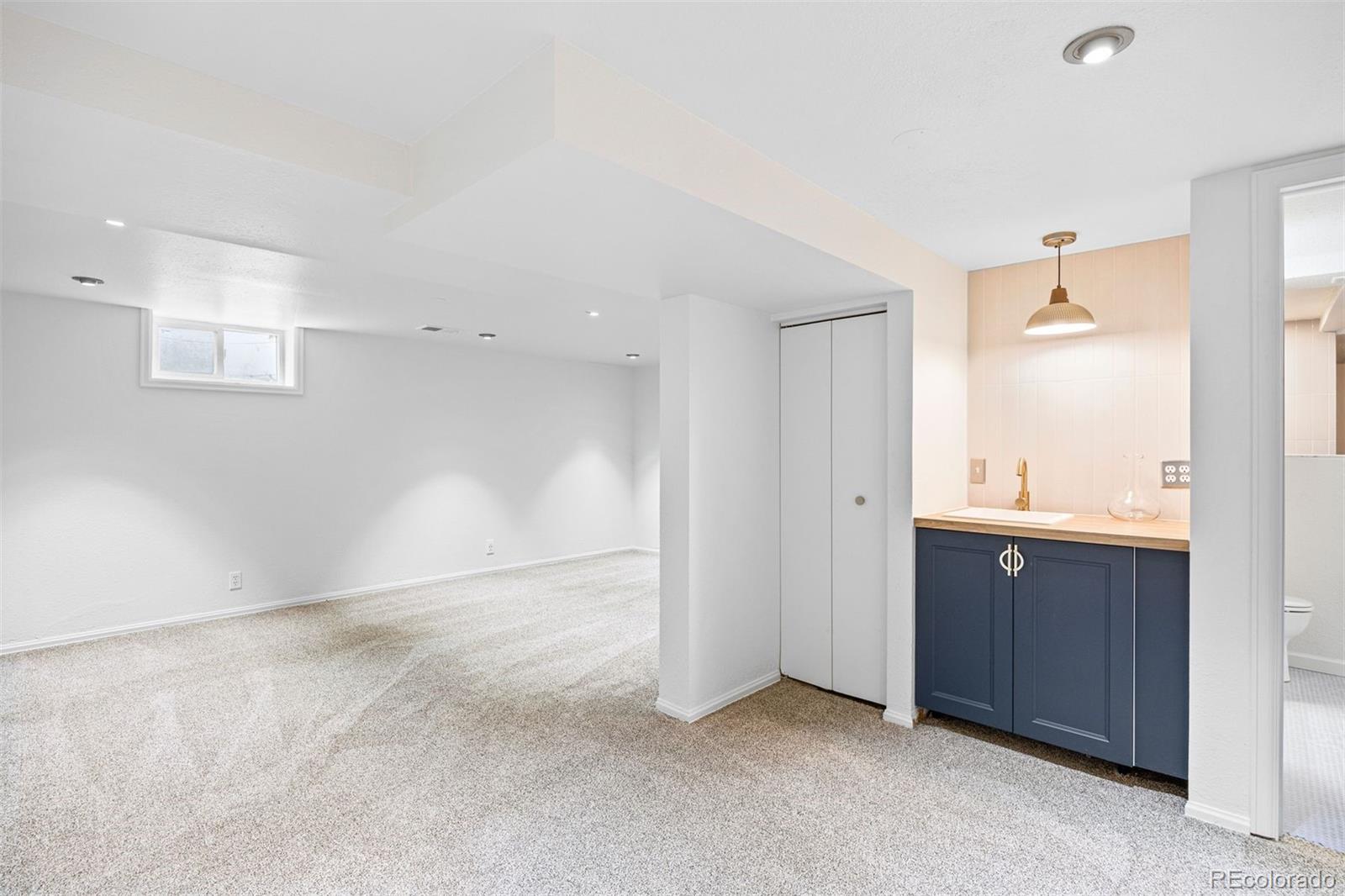 MLS Image #12 for 1335  jasmine street,denver, Colorado