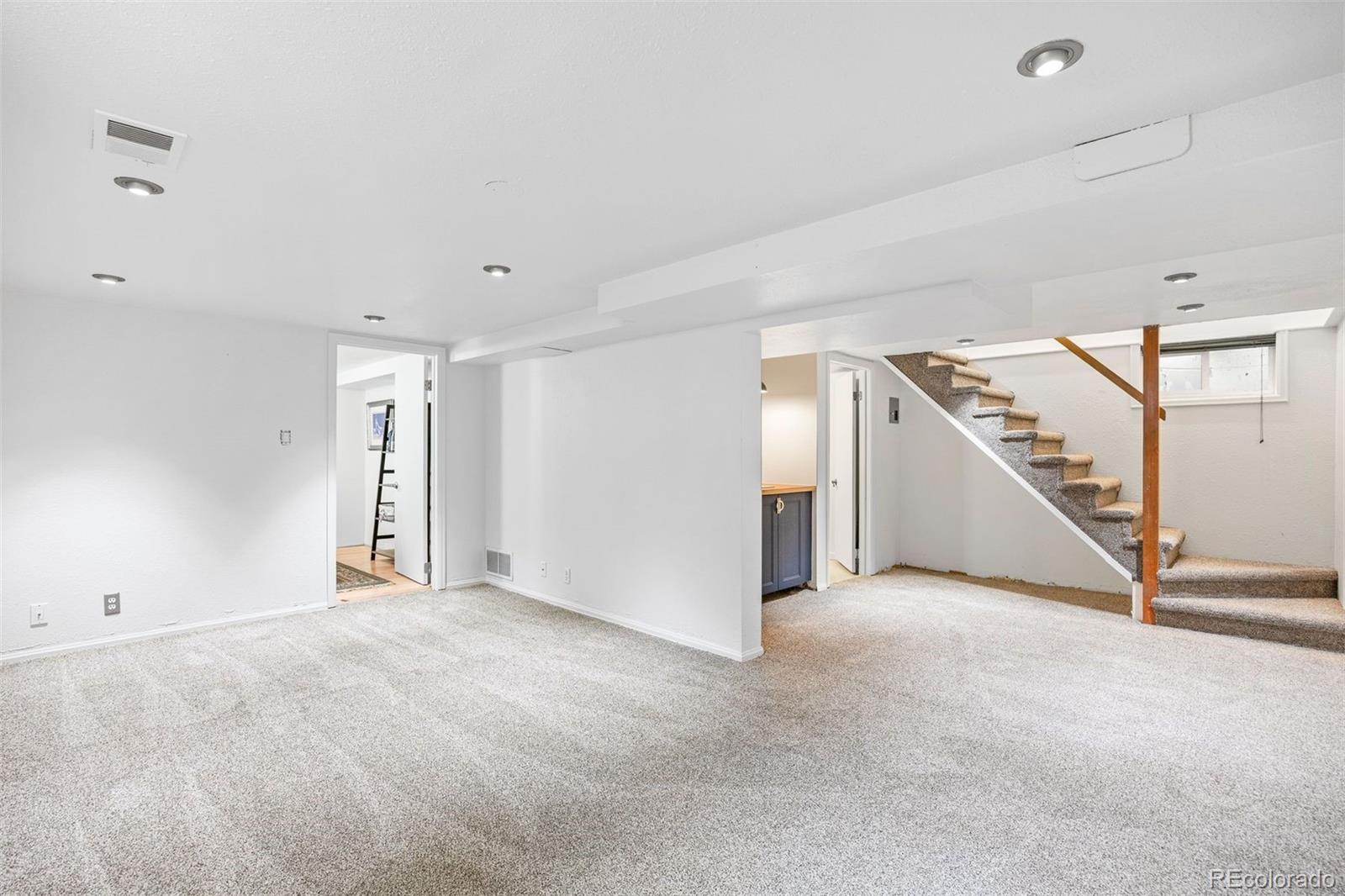 MLS Image #13 for 1335  jasmine street,denver, Colorado