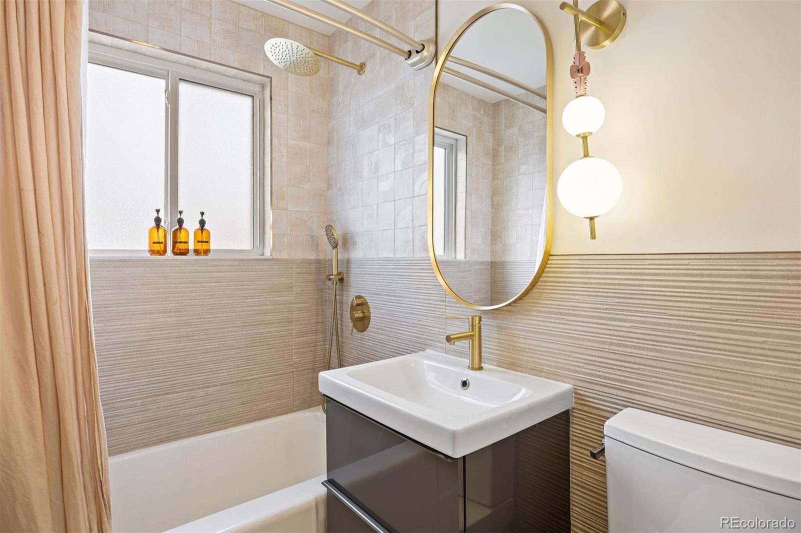 MLS Image #6 for 1335  jasmine street,denver, Colorado