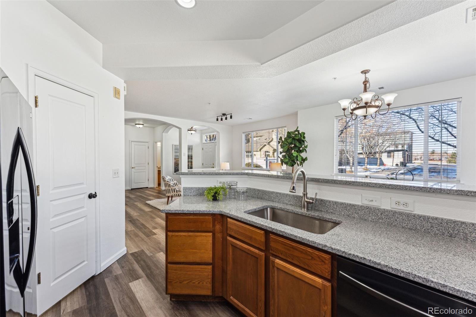 MLS Image #11 for 9980 w jewell avenue,lakewood, Colorado