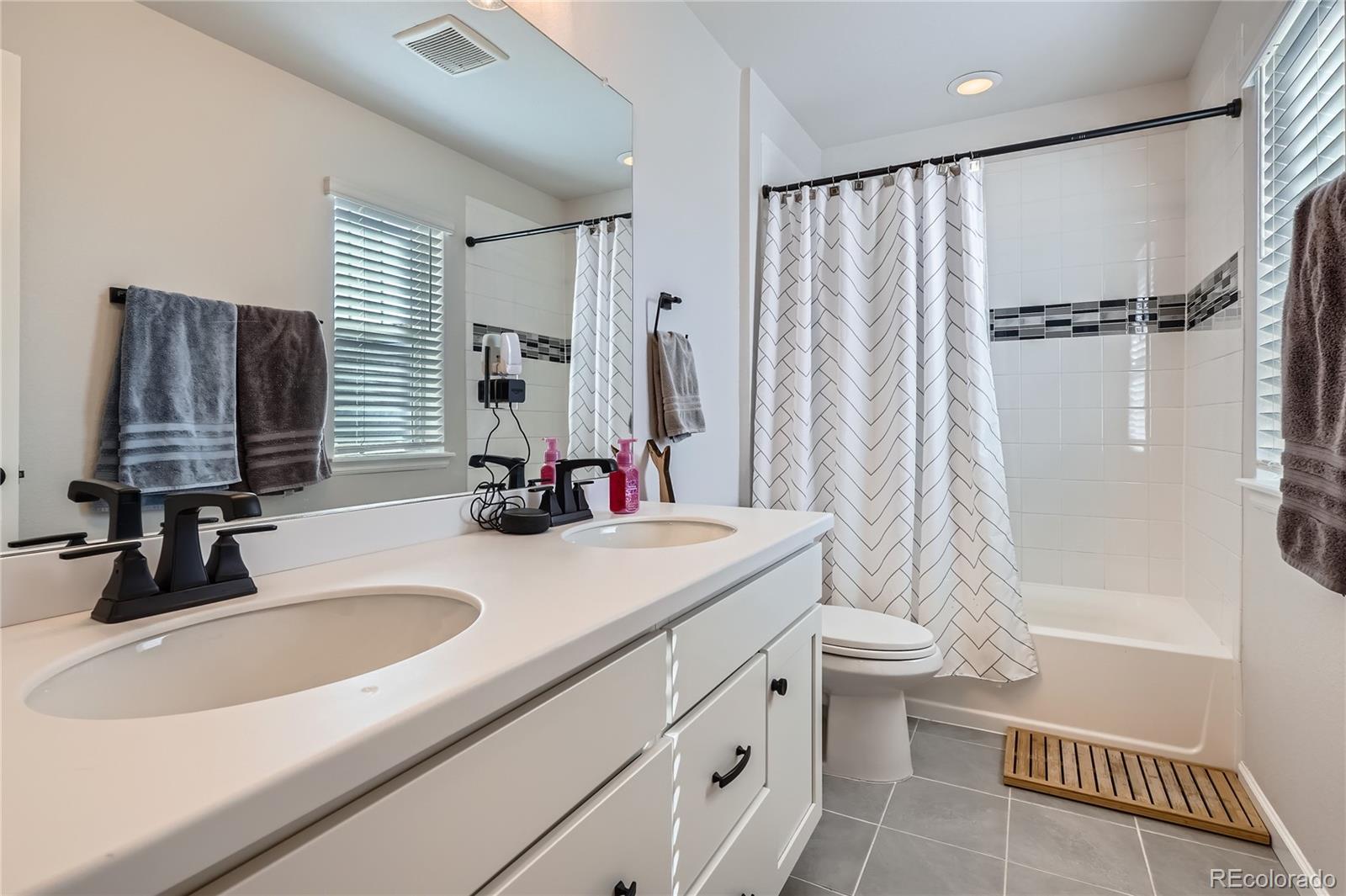 MLS Image #17 for 21038 e quincy place,aurora, Colorado