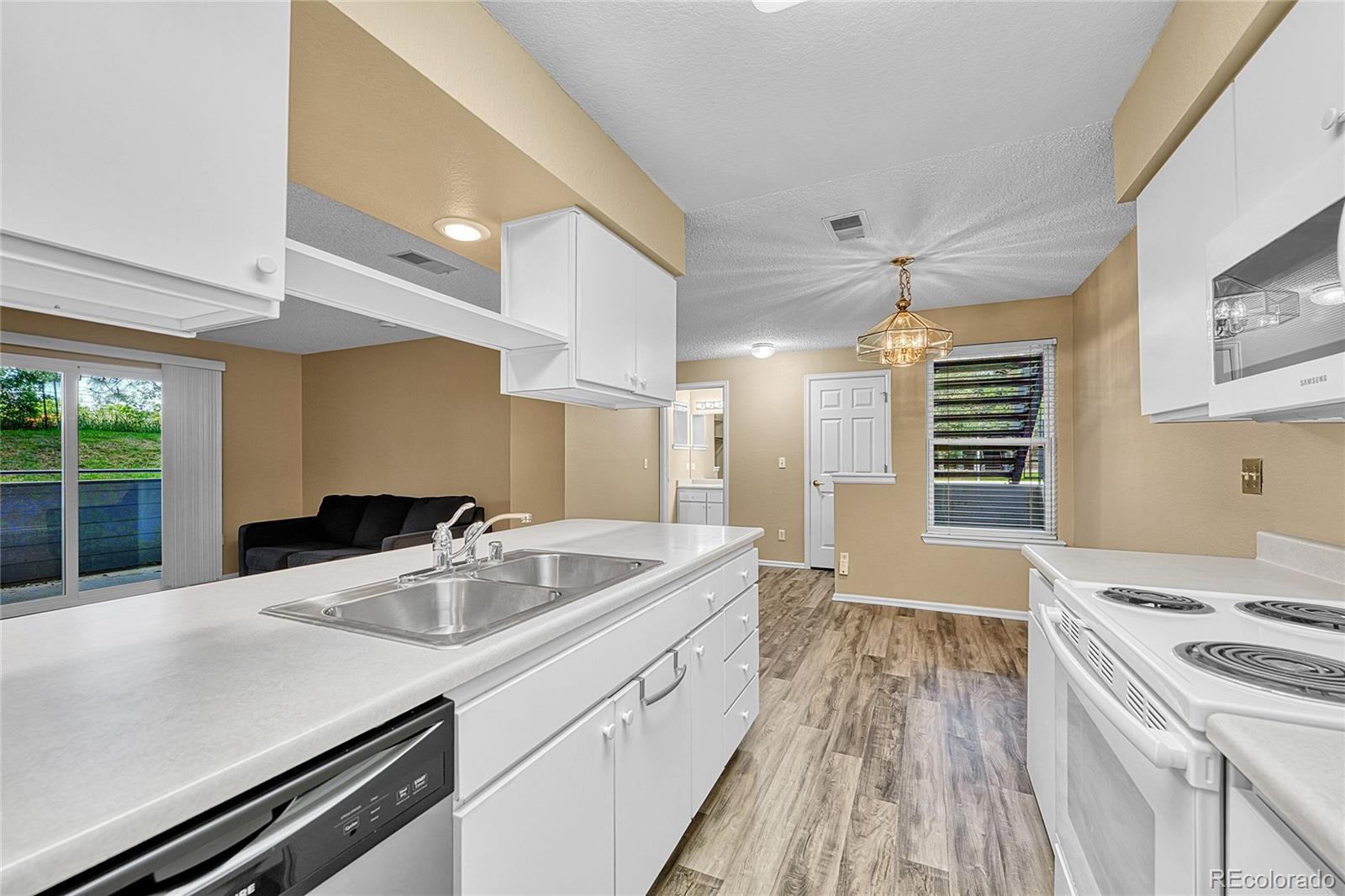 MLS Image #5 for 8065 w eastman place,denver, Colorado