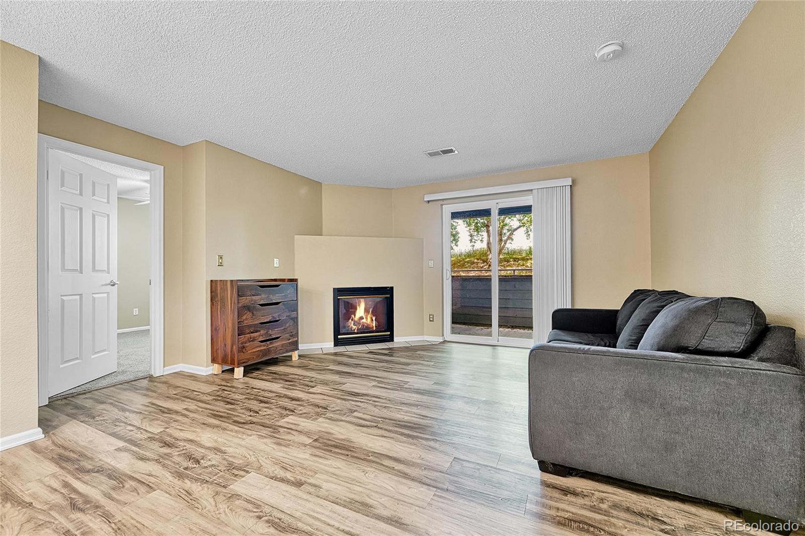 MLS Image #6 for 8065 w eastman place,denver, Colorado