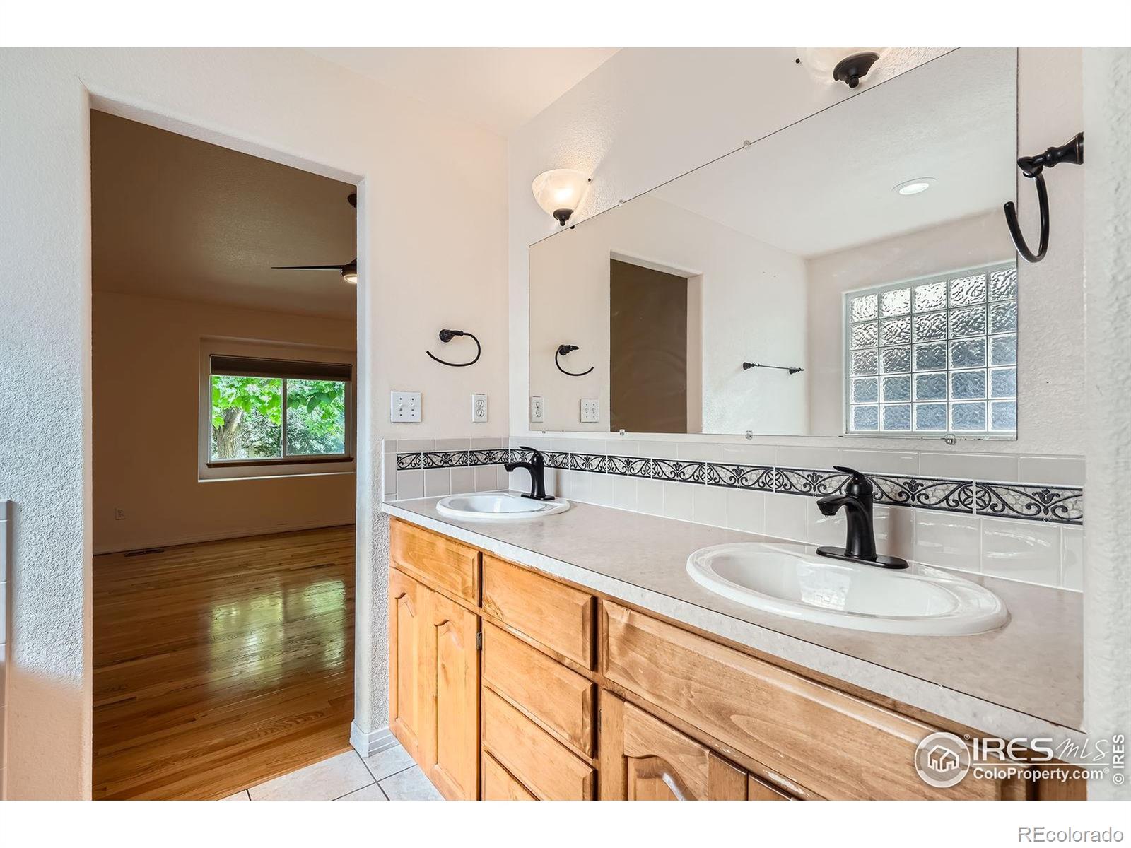 MLS Image #13 for 2615  falcon drive,longmont, Colorado