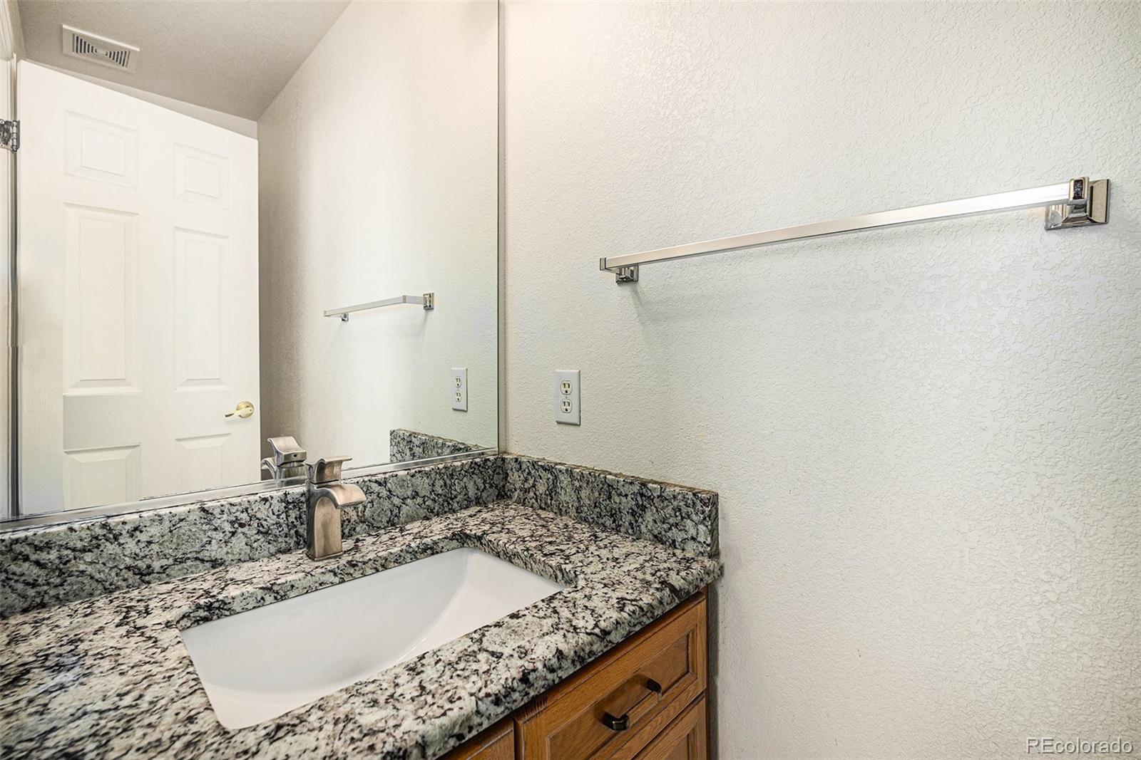 MLS Image #14 for 1010  home farm circle,denver, Colorado