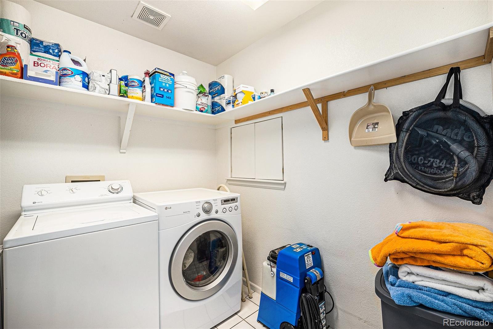 MLS Image #17 for 1010  home farm circle,denver, Colorado