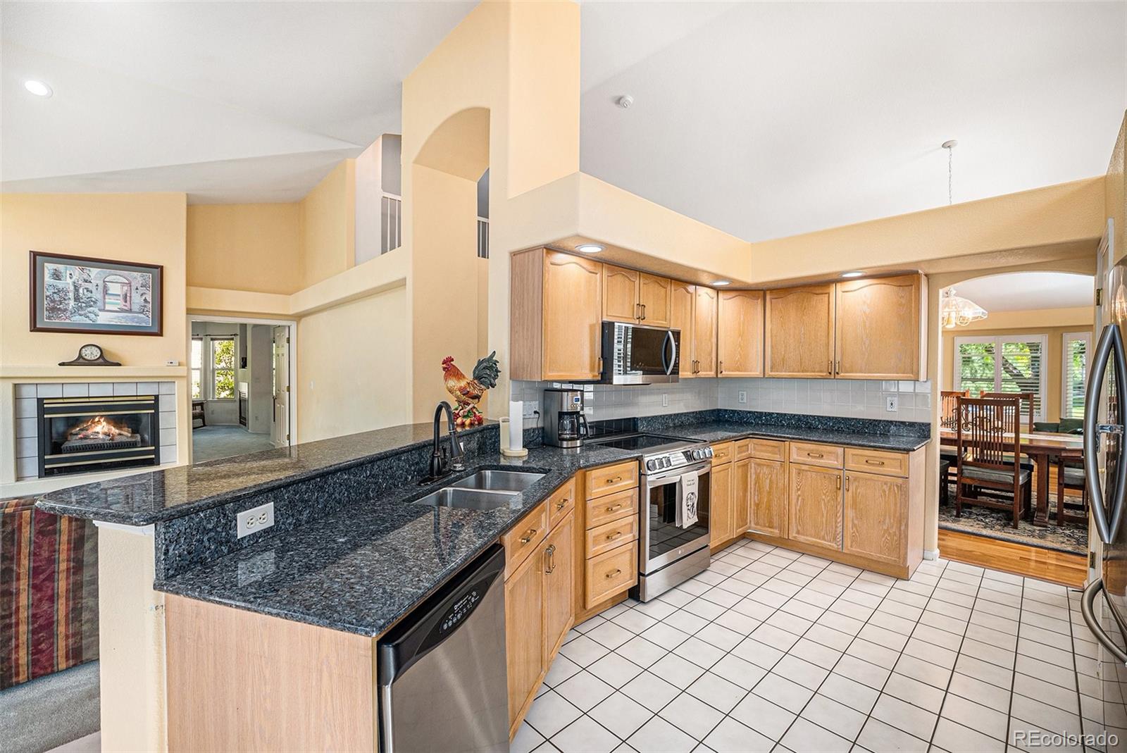 MLS Image #6 for 1010  home farm circle,denver, Colorado