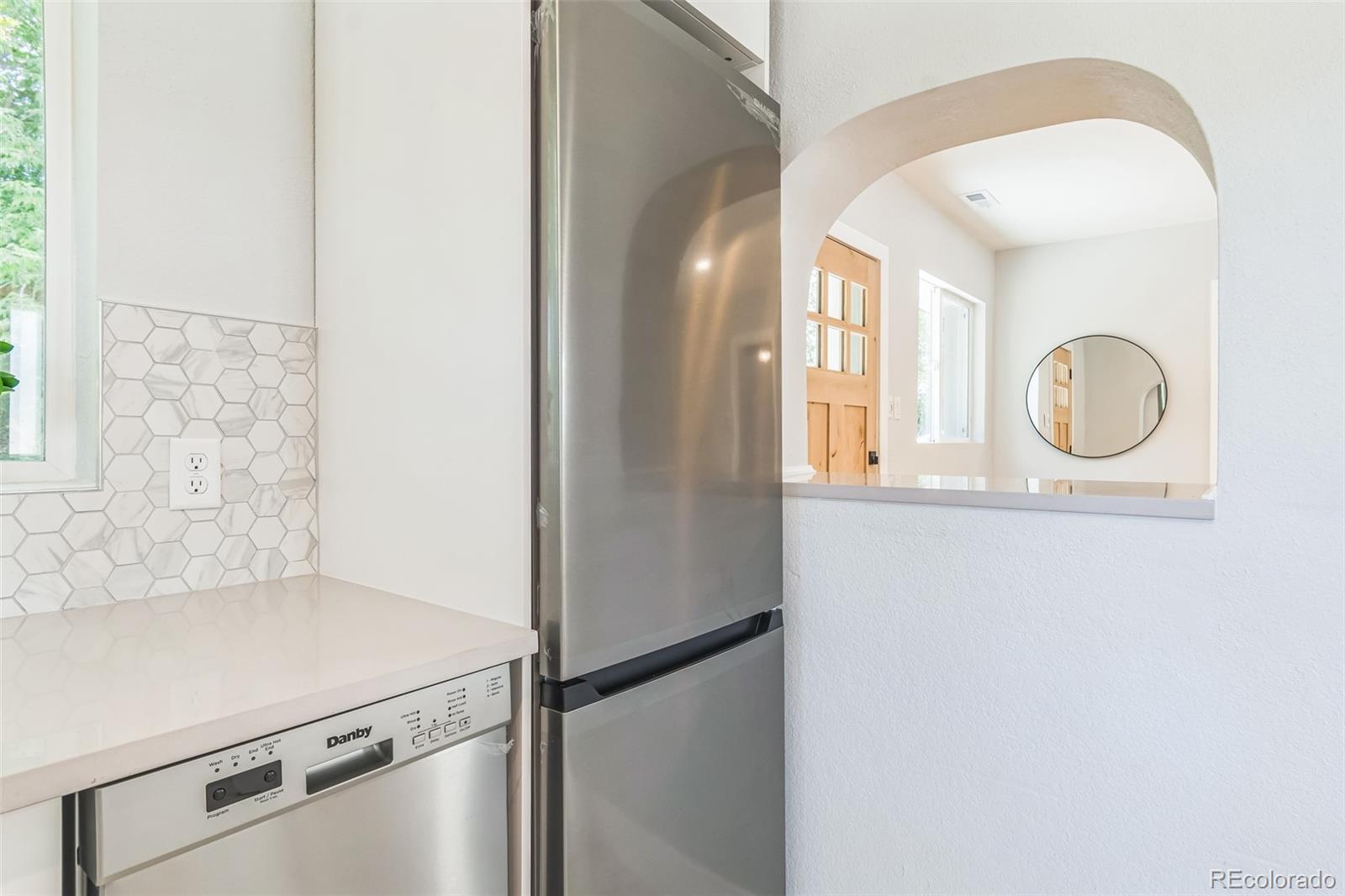 MLS Image #12 for 710  raleigh street,denver, Colorado